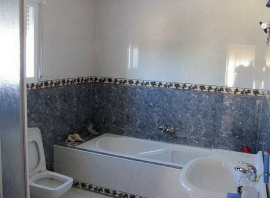 Resale - House -
Torrox Costa