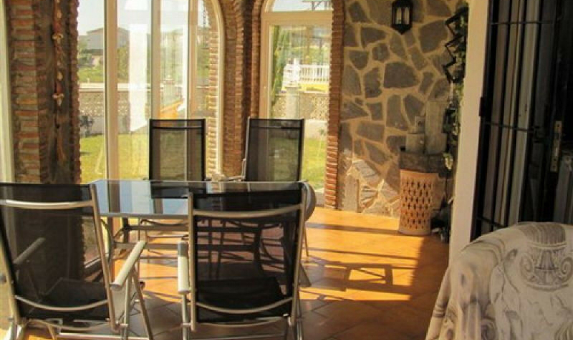 Resale - House -
Torrox Costa