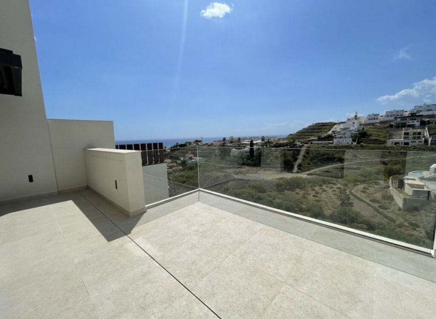 Resale - House -
Torrox Costa
