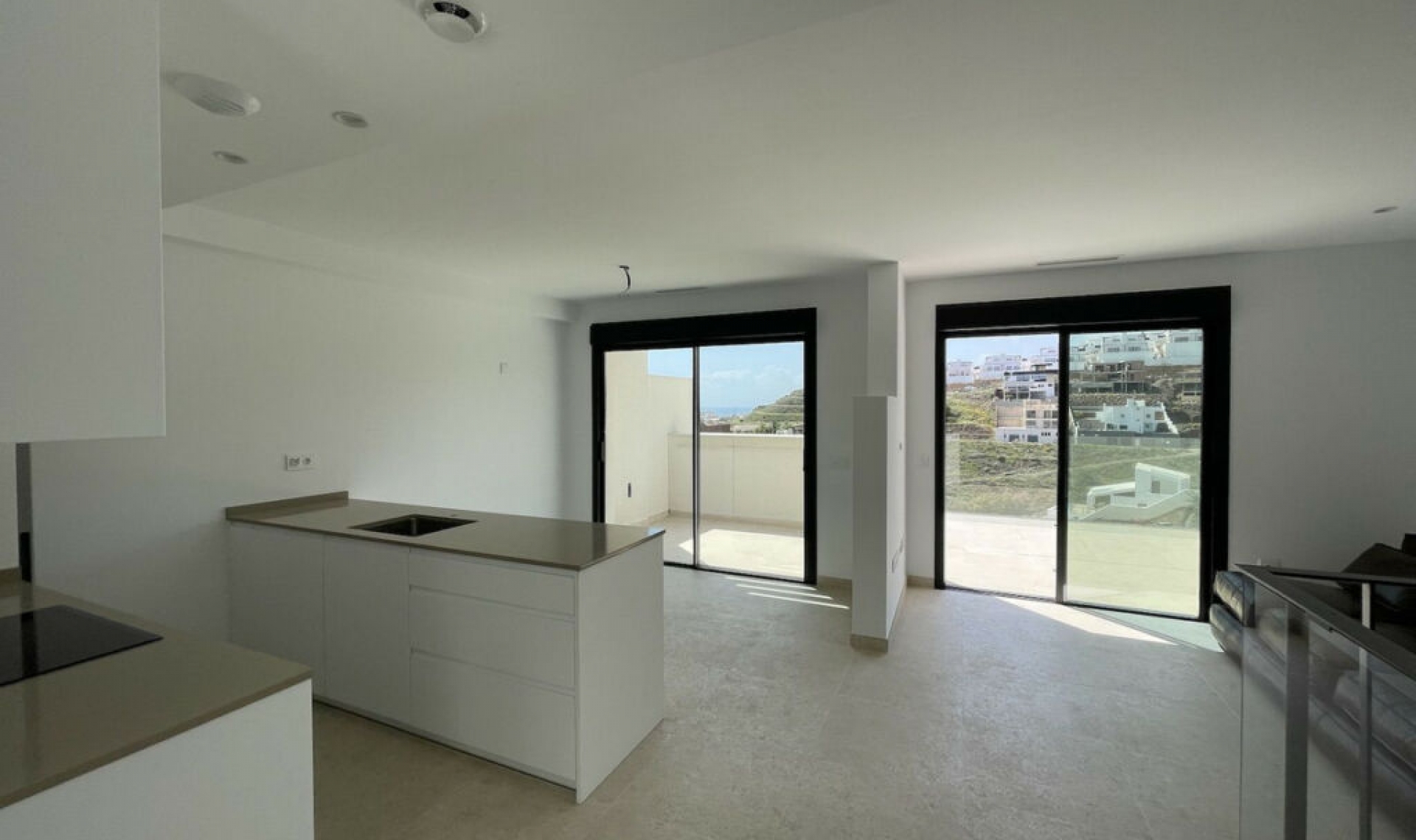 Resale - House -
Torrox Costa