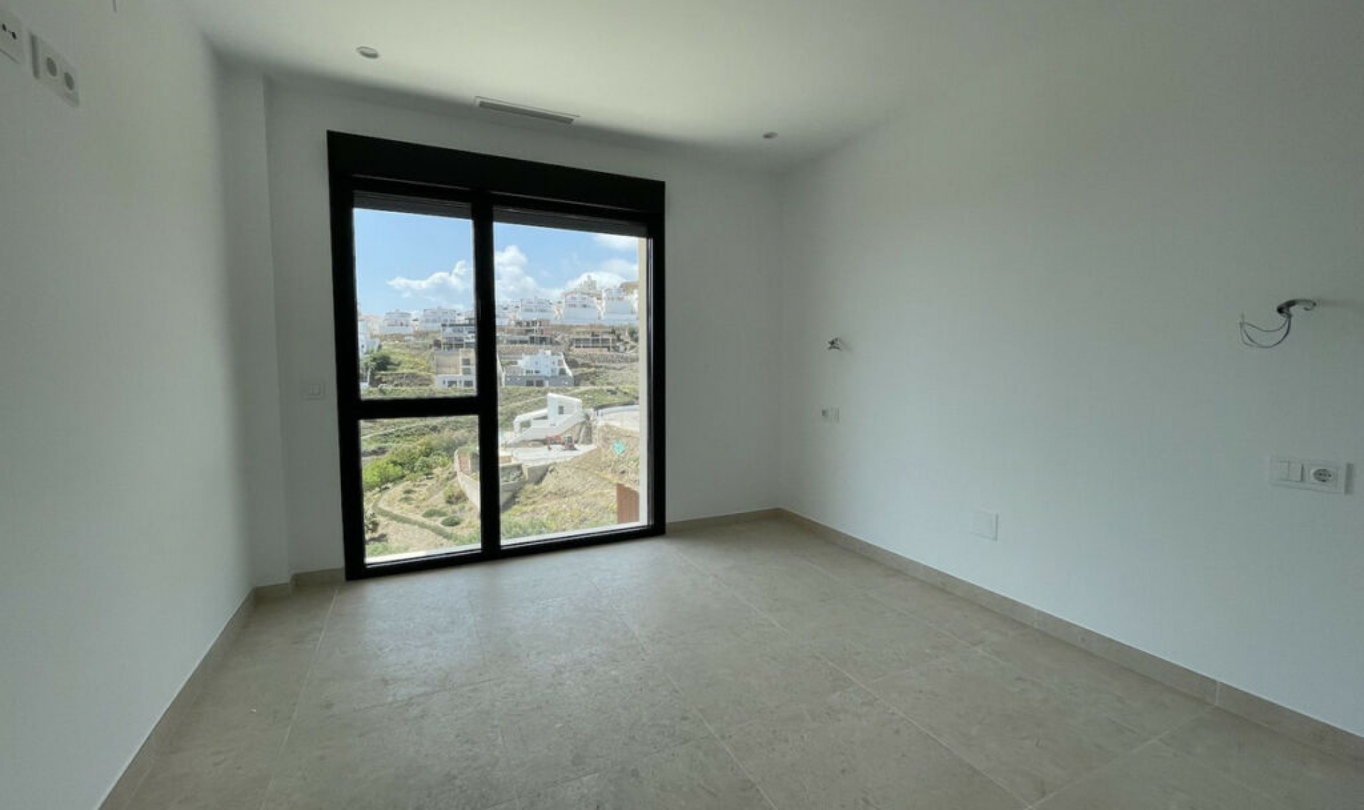 Resale - House -
Torrox Costa