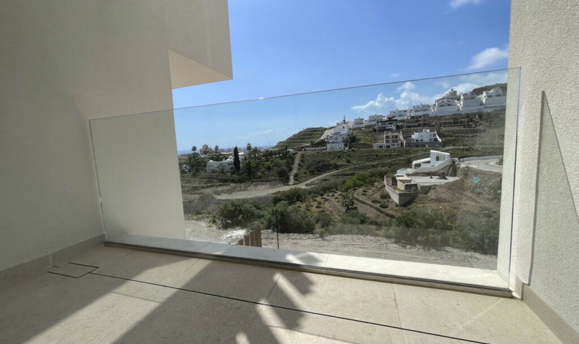 Resale - House -
Torrox Costa