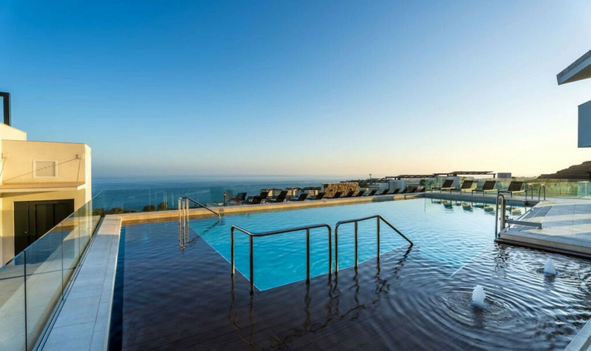 Resale - House -
Torrox Costa