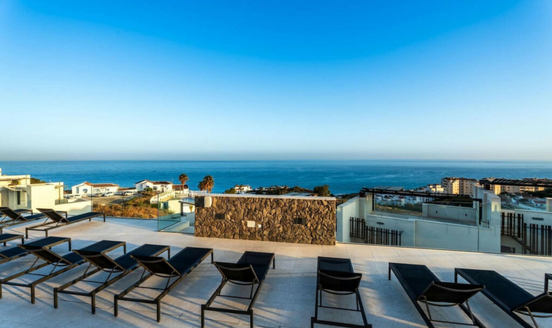 Resale - House -
Torrox Costa