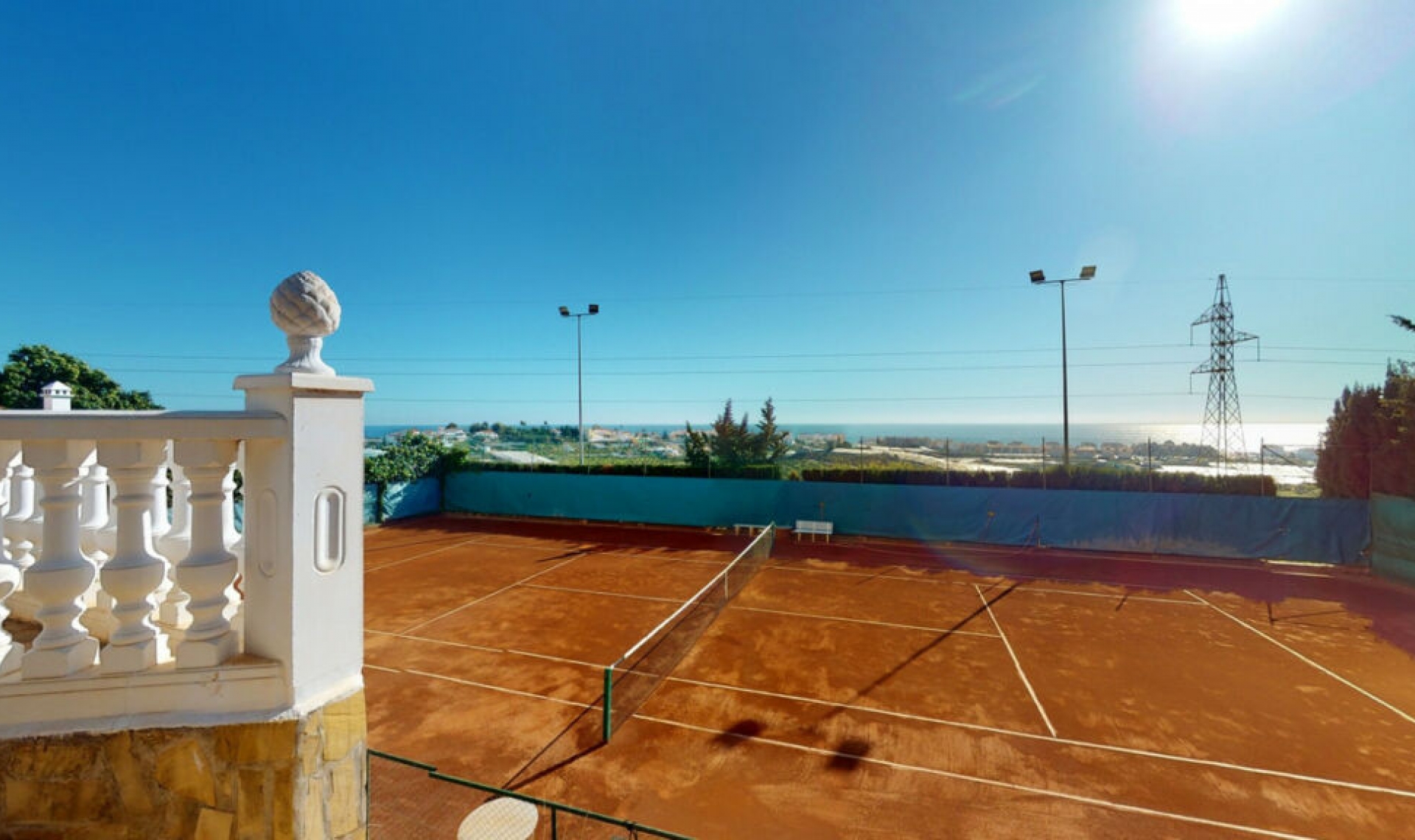 Resale - House -
Torrox Costa