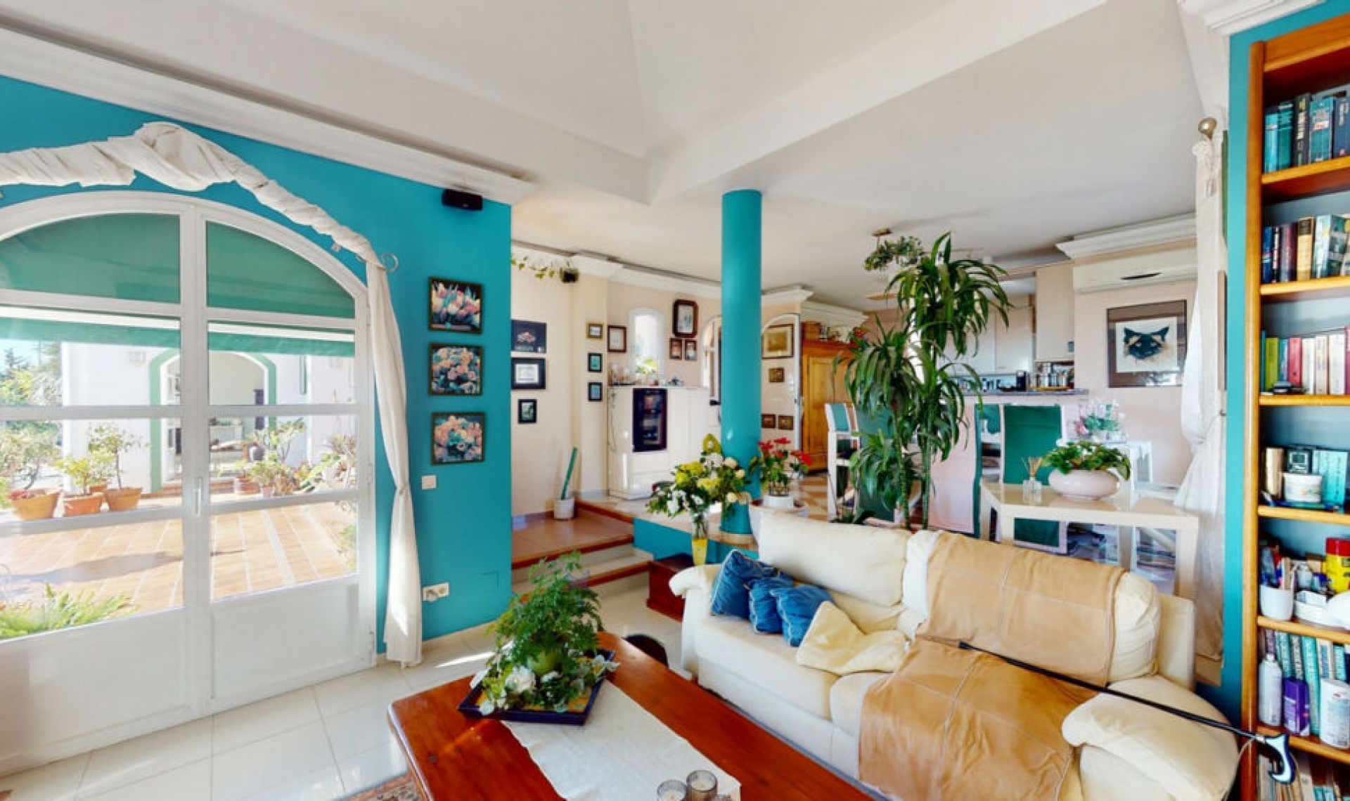 Resale - House -
Torrox Costa