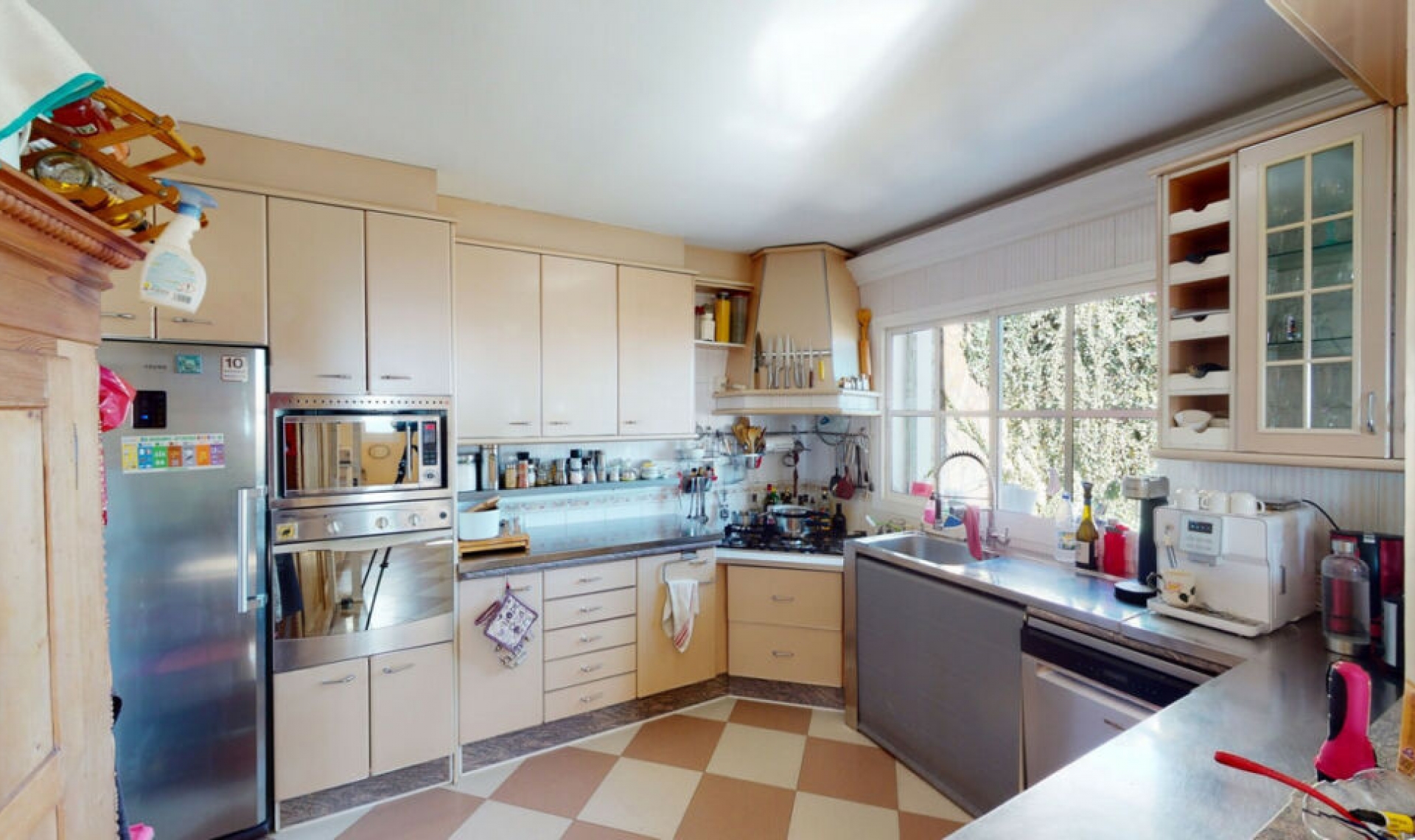 Resale - House -
Torrox Costa