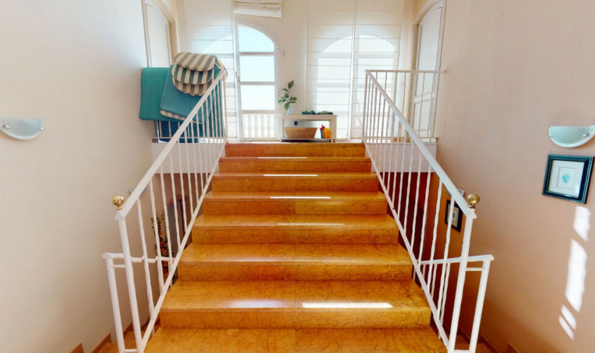 Resale - House -
Torrox Costa