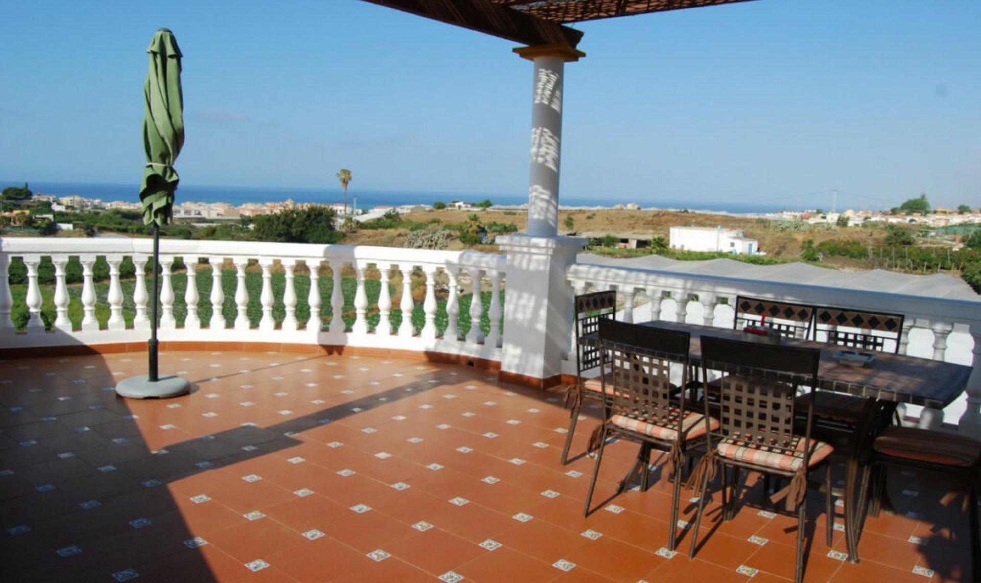 Resale - House -
Torrox Costa