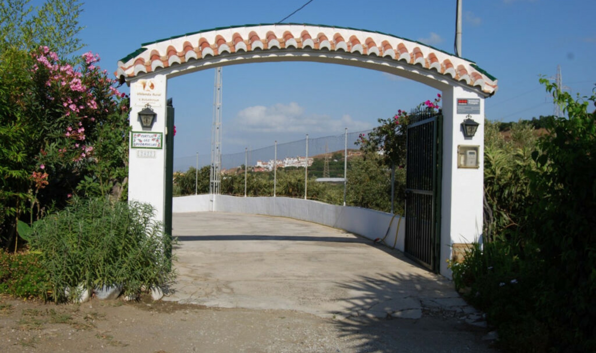 Resale - House -
Torrox Costa