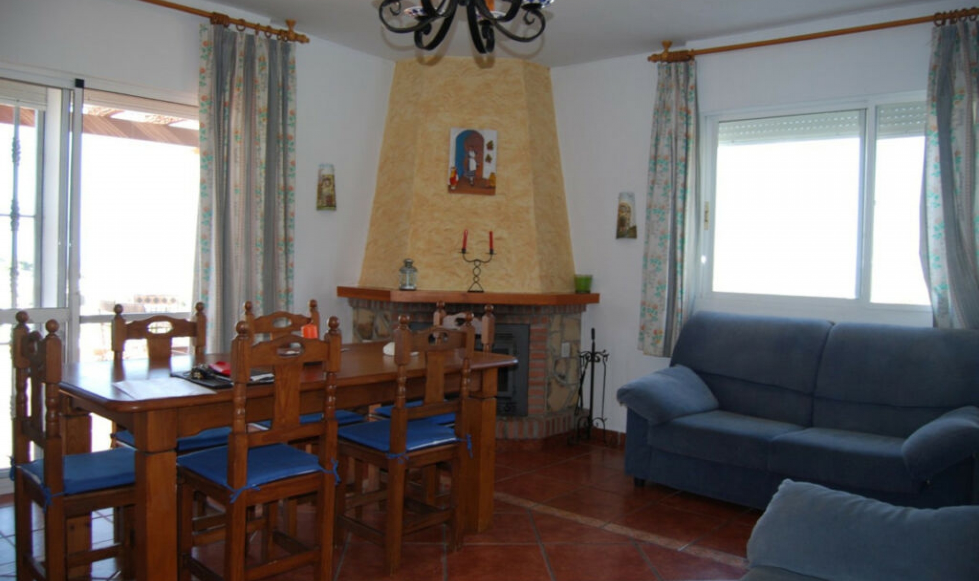 Resale - House -
Torrox Costa