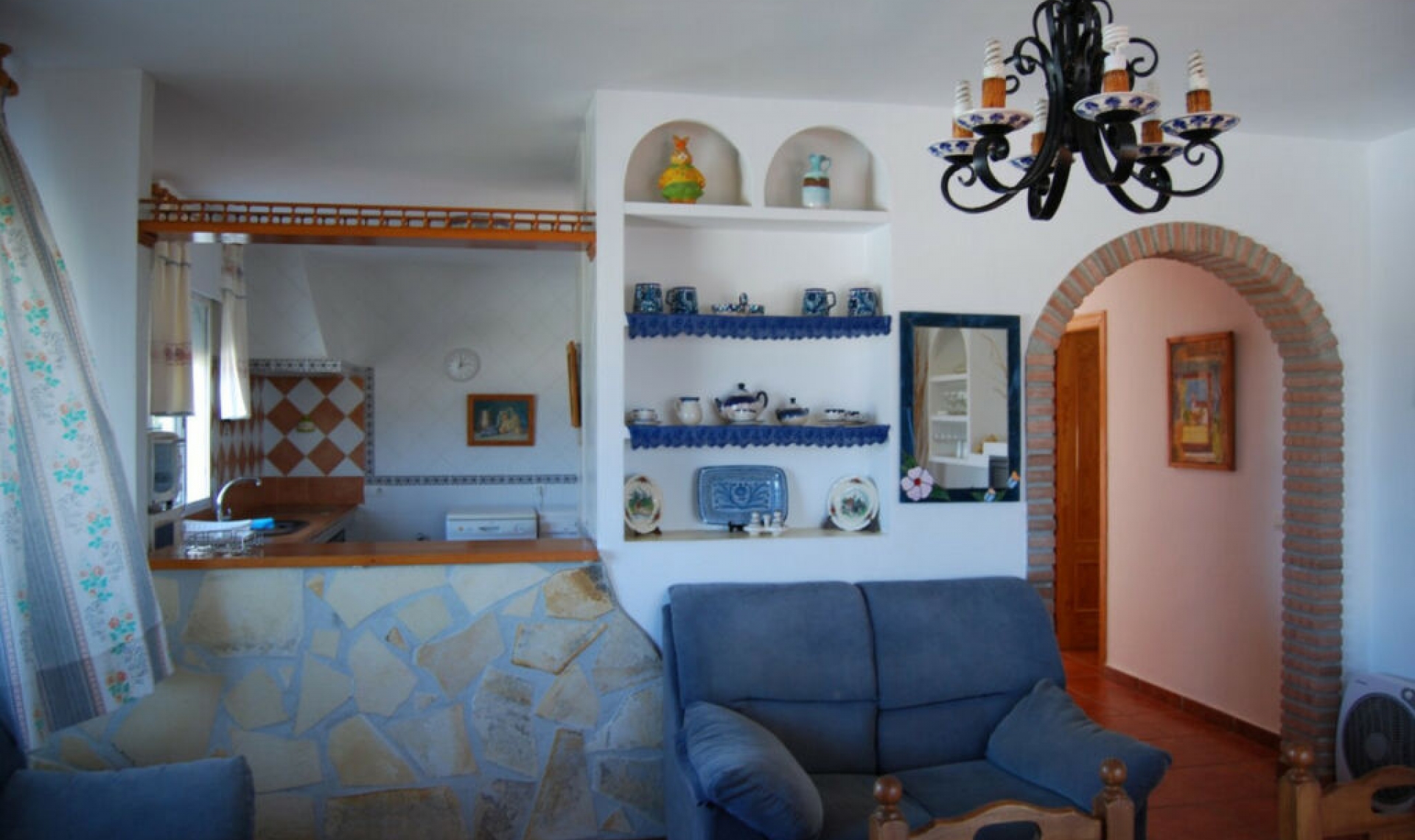 Resale - House -
Torrox Costa