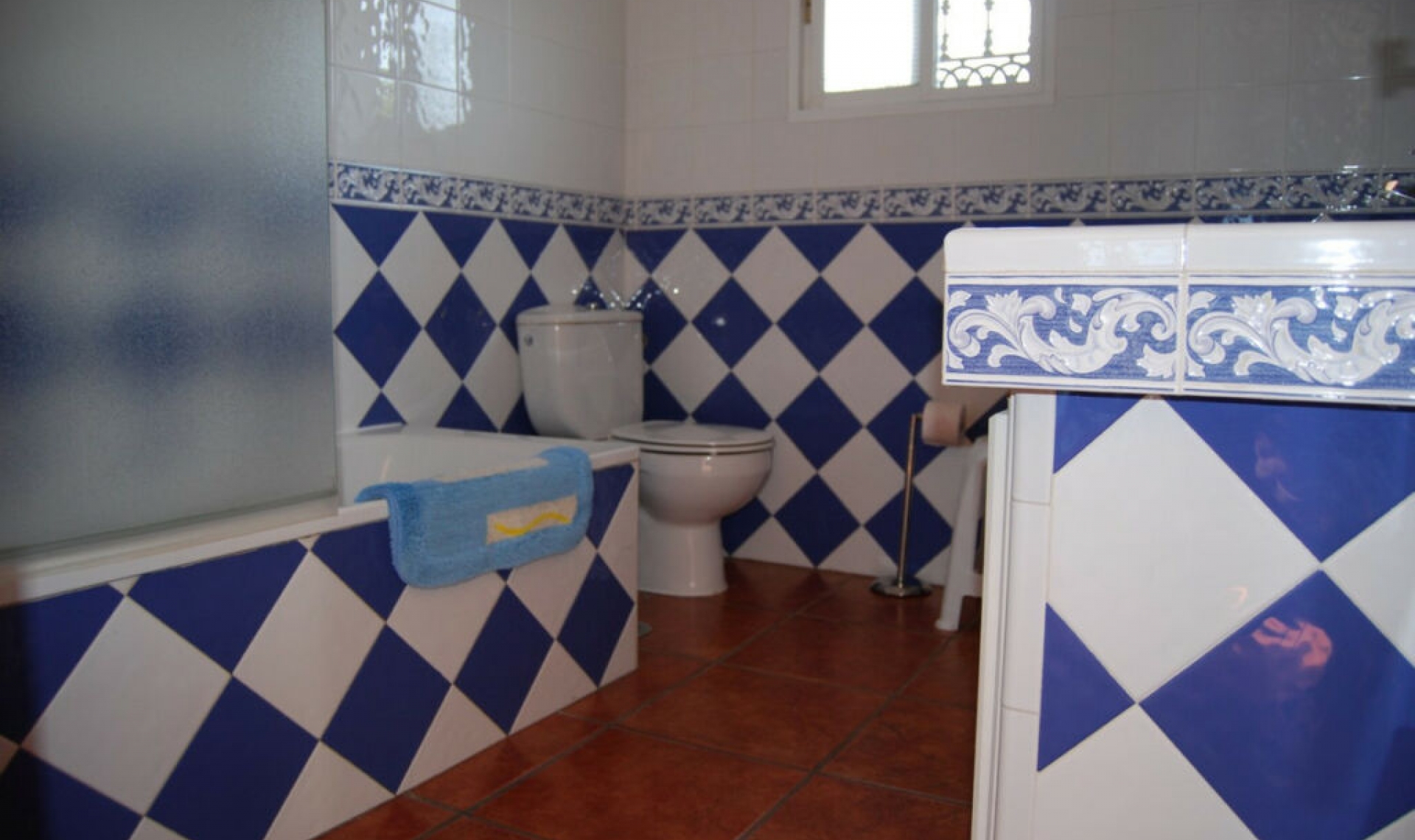 Resale - House -
Torrox Costa