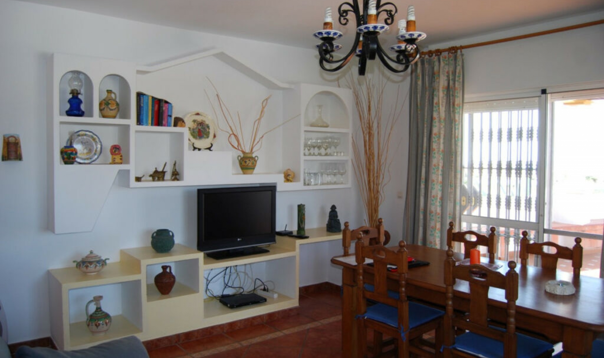 Resale - House -
Torrox Costa