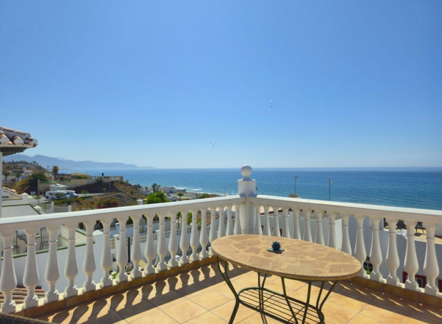 Resale - House -
Torrox Costa