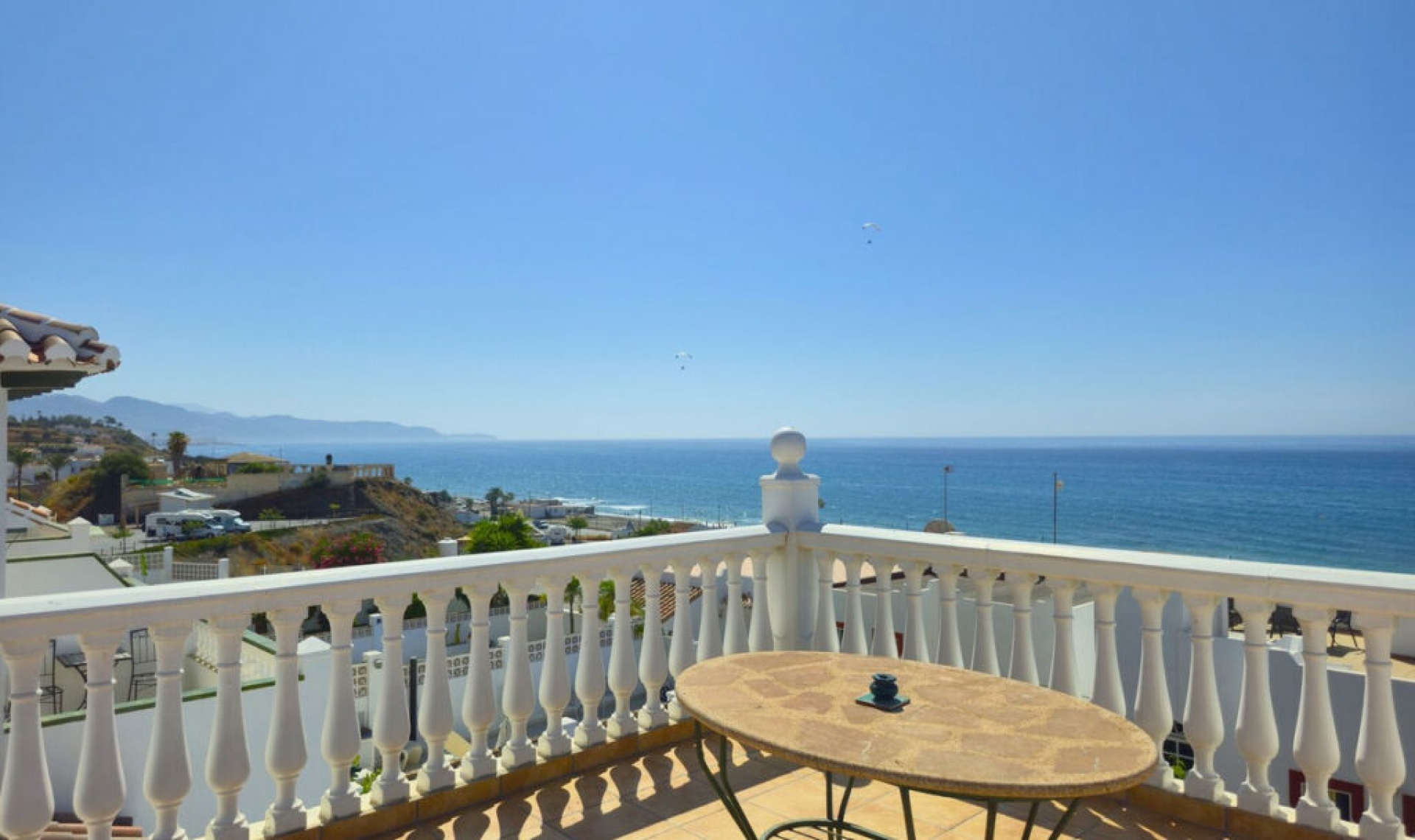 Resale - House -
Torrox Costa