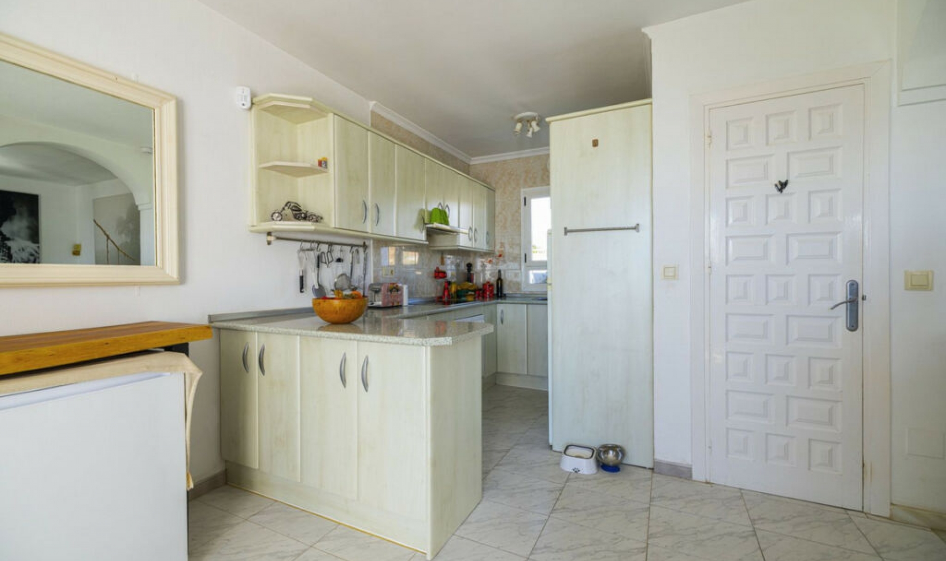 Resale - House -
Torrox Costa