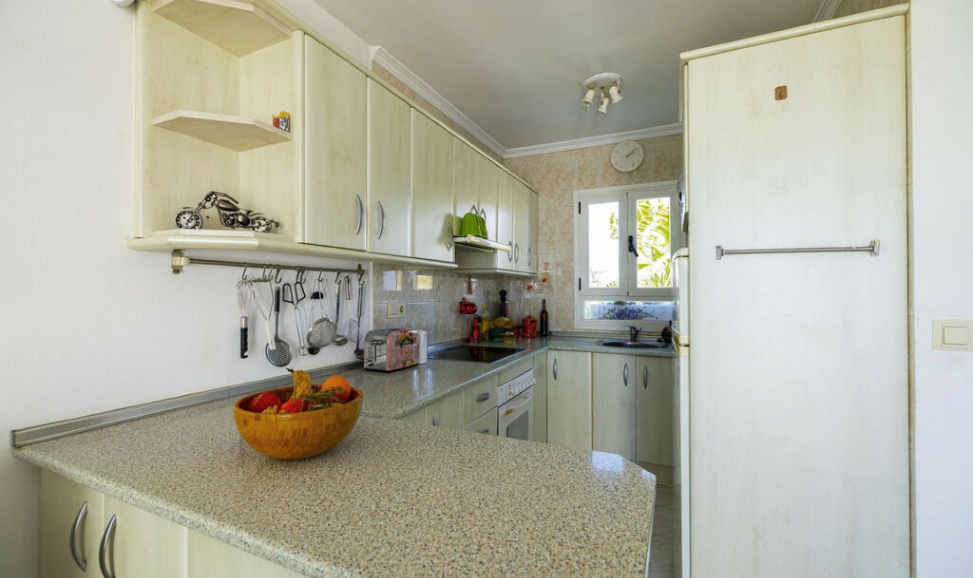 Resale - House -
Torrox Costa