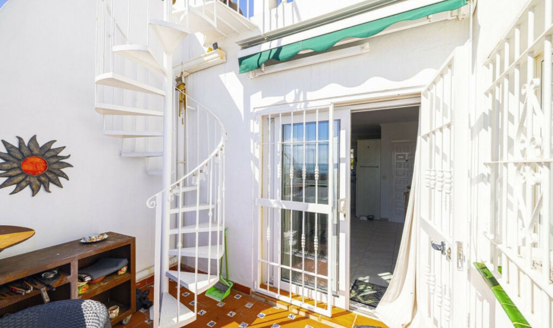 Resale - House -
Torrox Costa