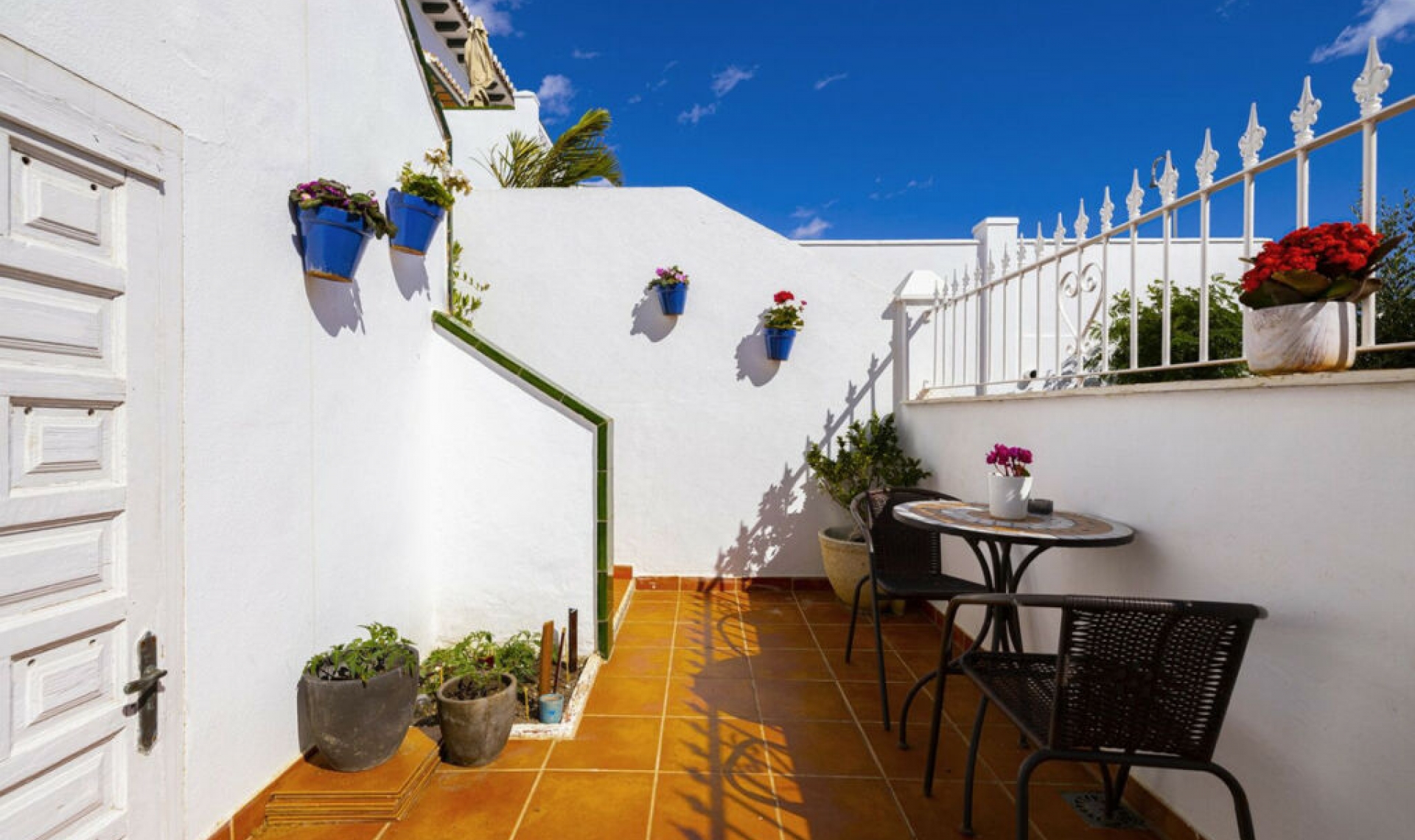 Resale - House -
Torrox Costa