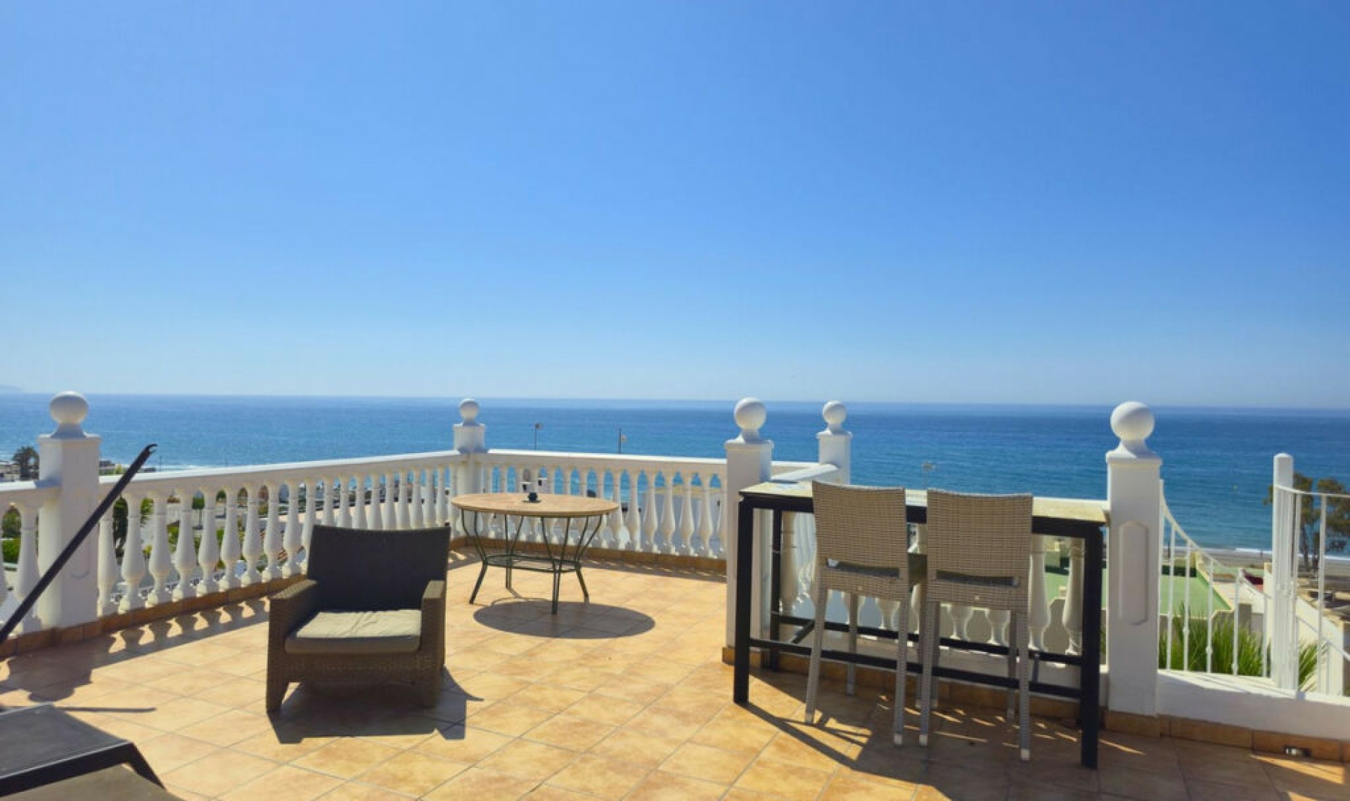 Resale - House -
Torrox Costa