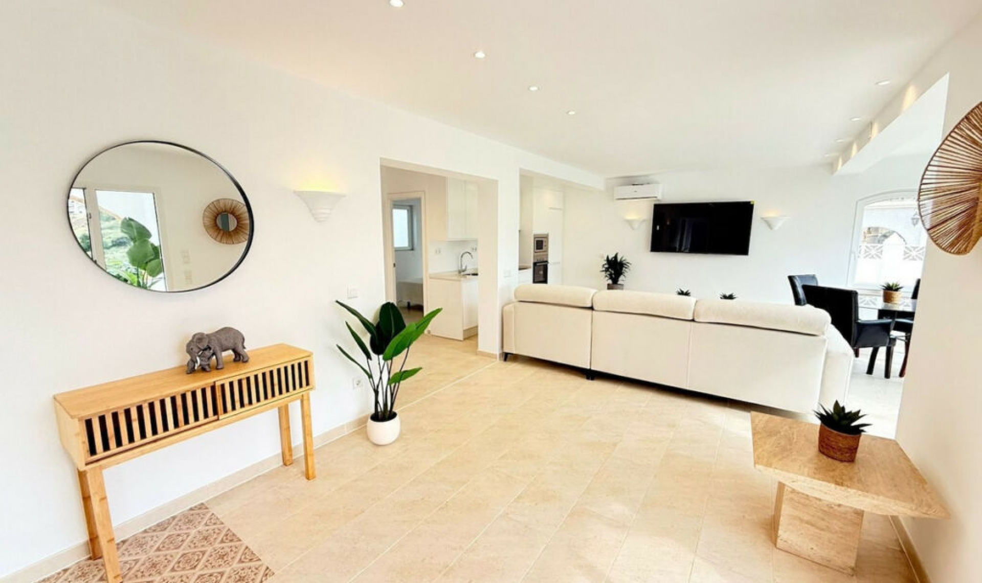 Resale - House -
Torrox Costa