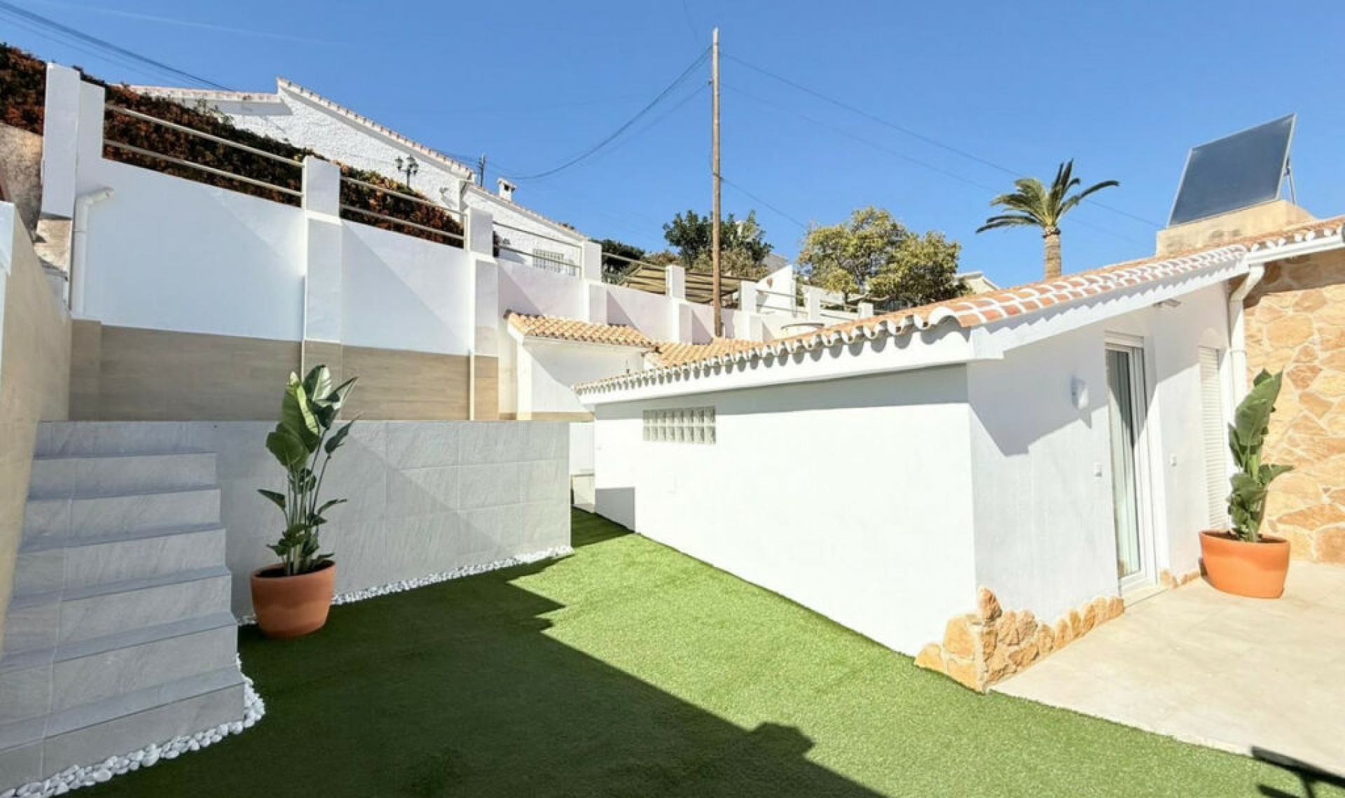 Resale - House -
Torrox Costa