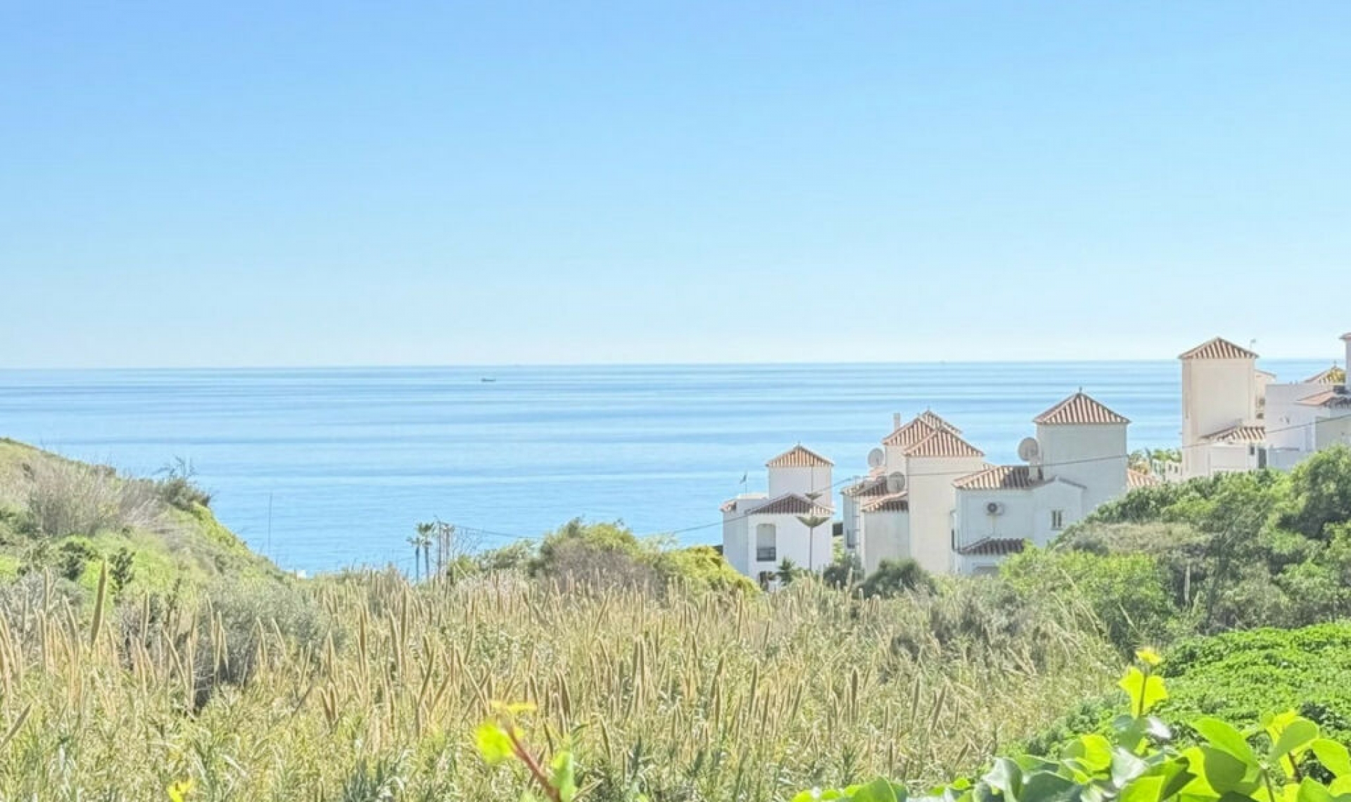 Resale - House -
Torrox Costa