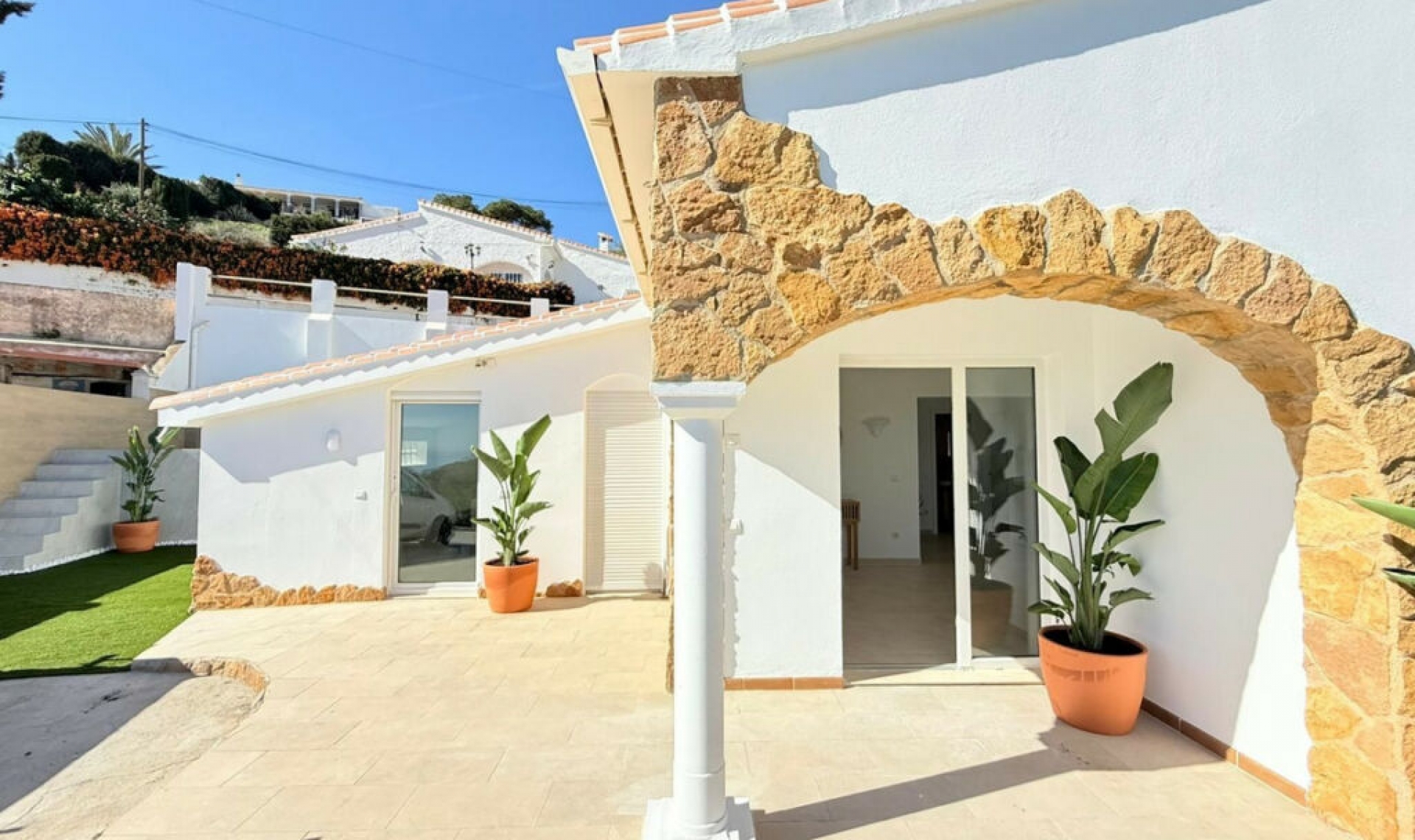 Resale - House -
Torrox Costa