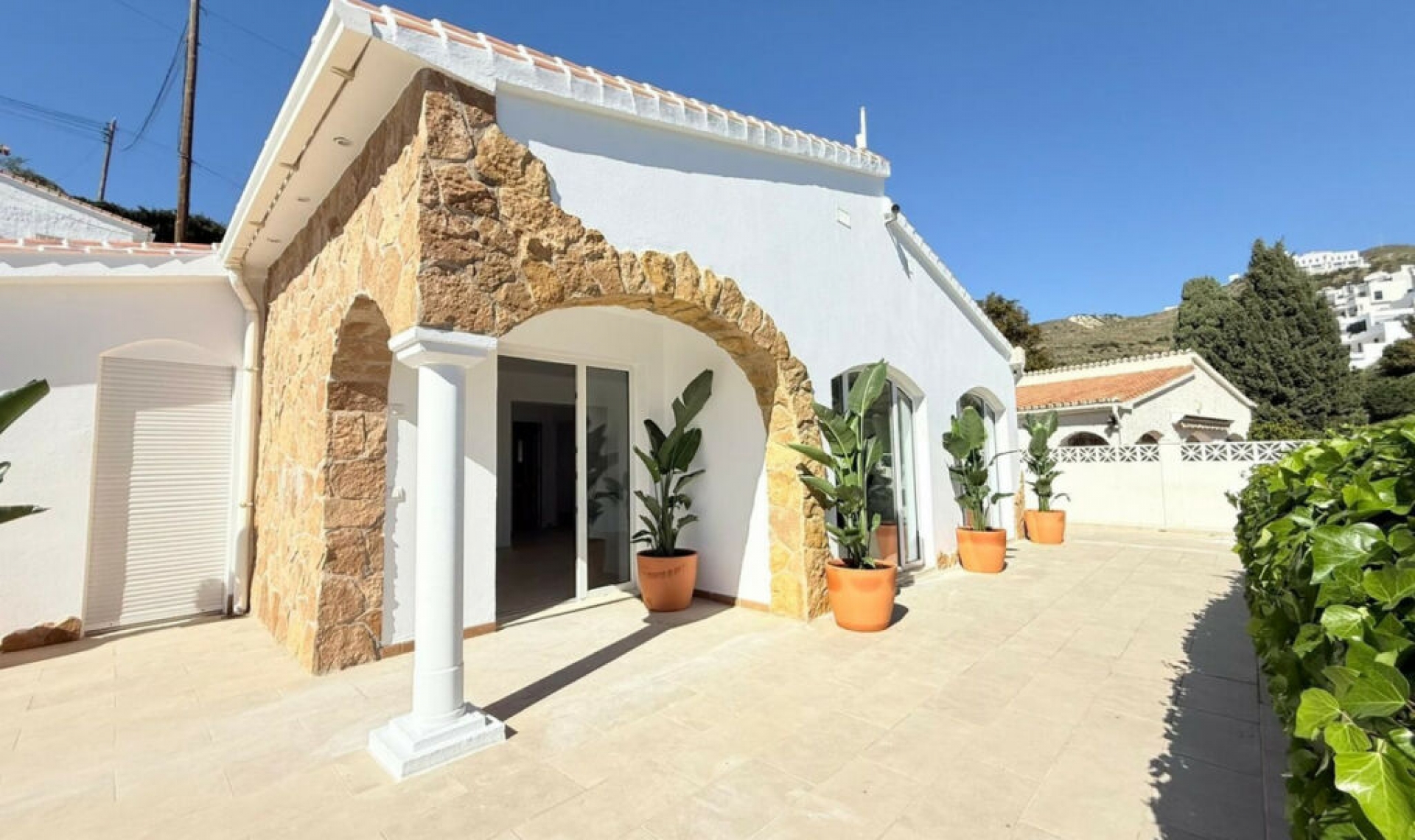 Resale - House -
Torrox Costa