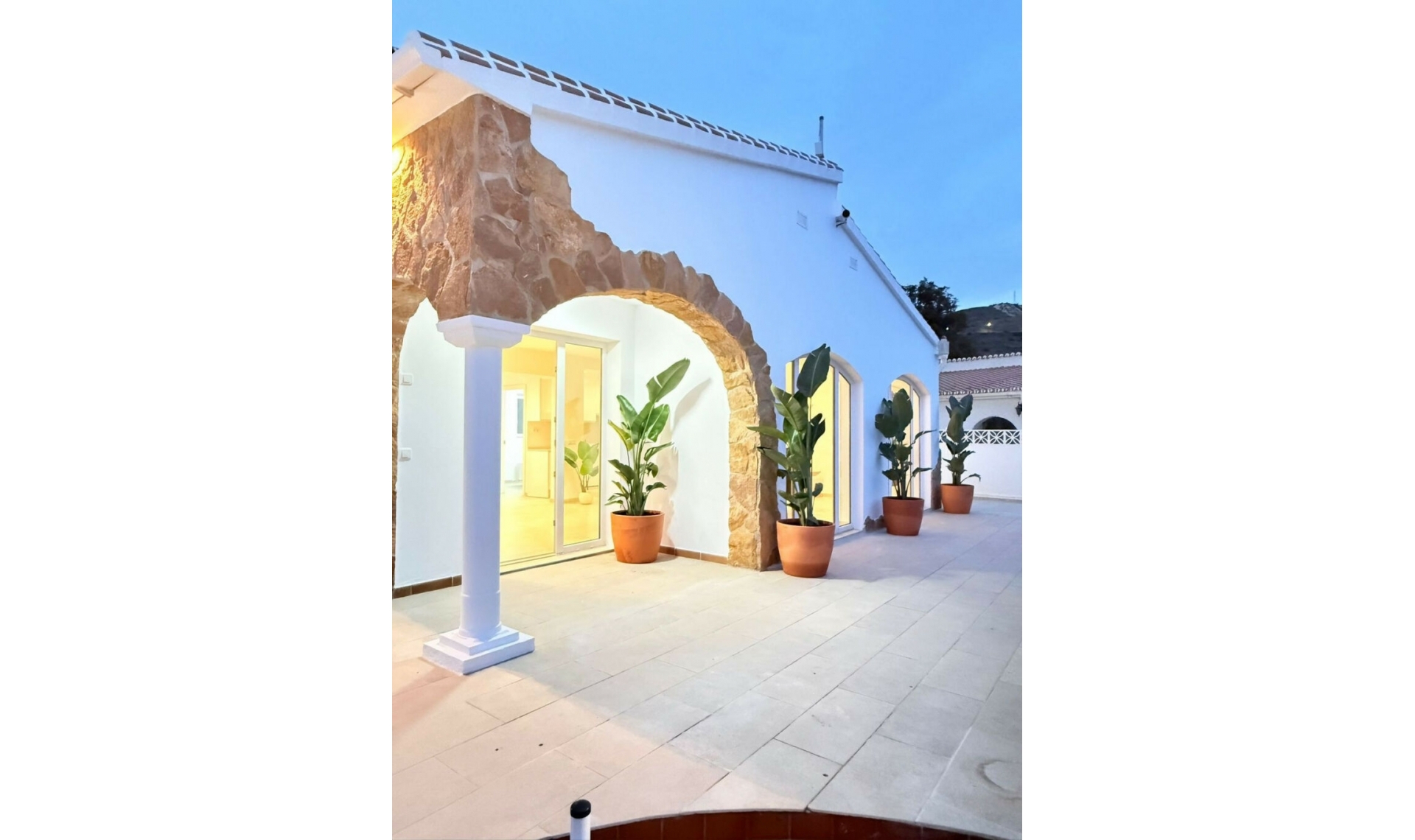 Resale - House -
Torrox Costa