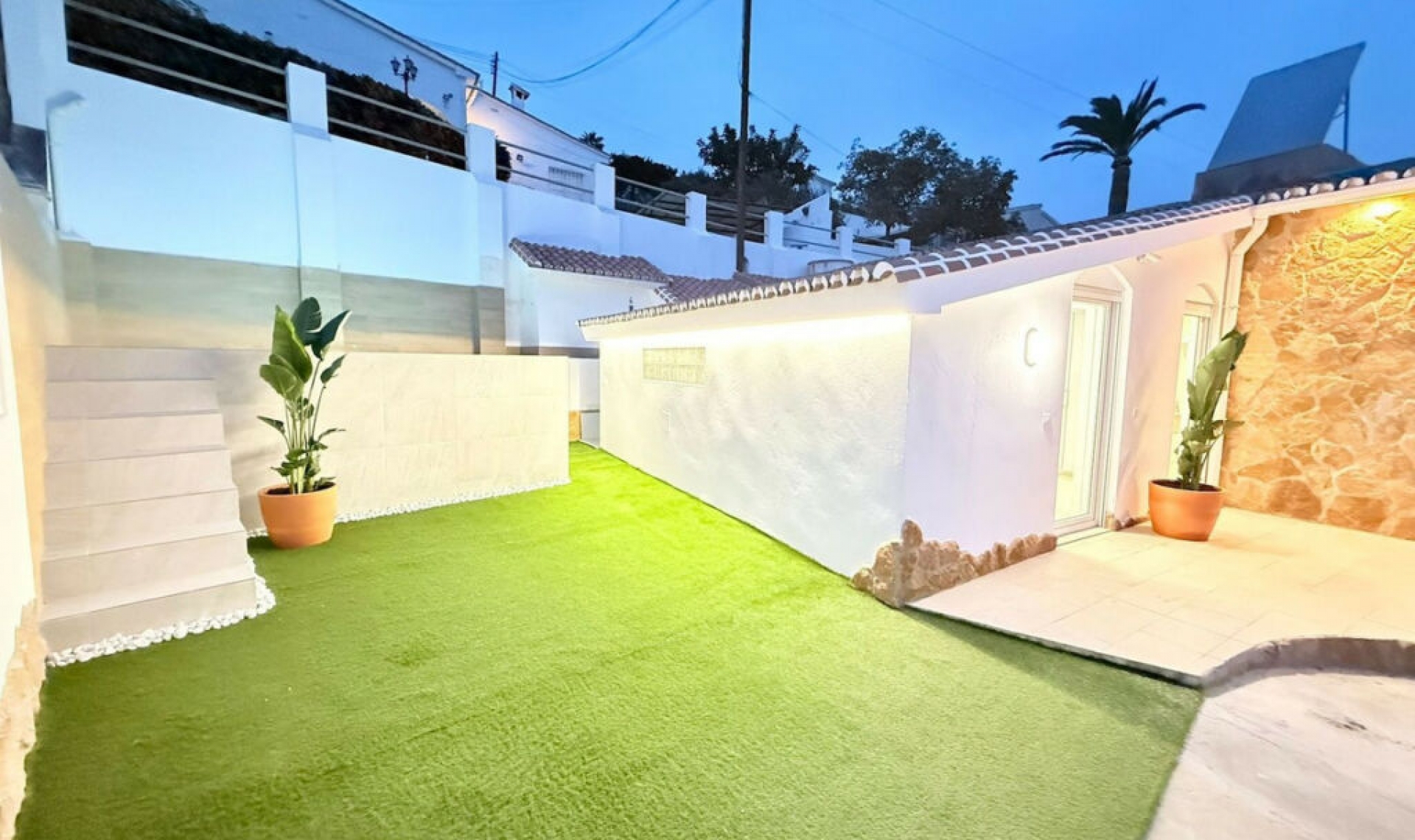 Resale - House -
Torrox Costa