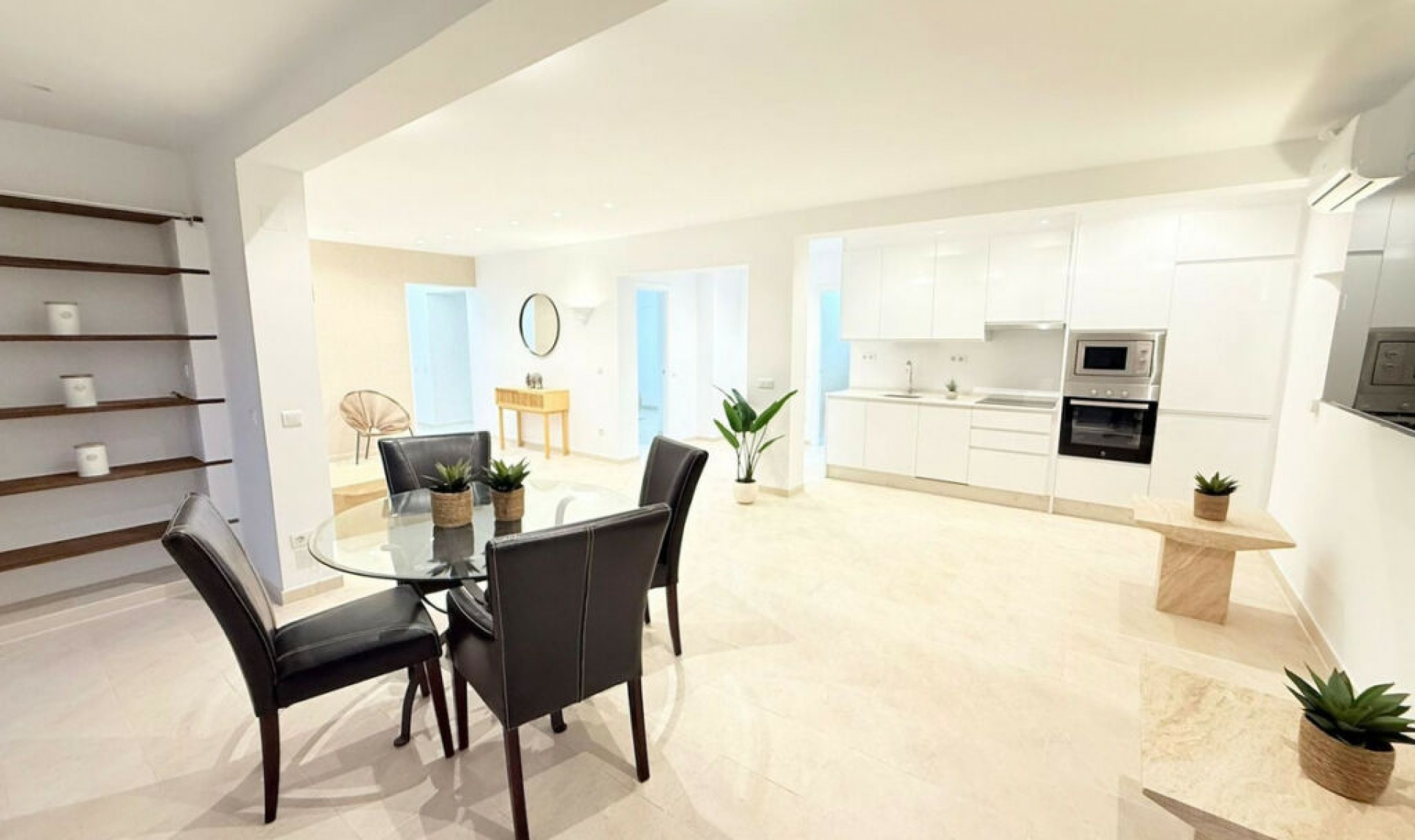 Resale - House -
Torrox Costa