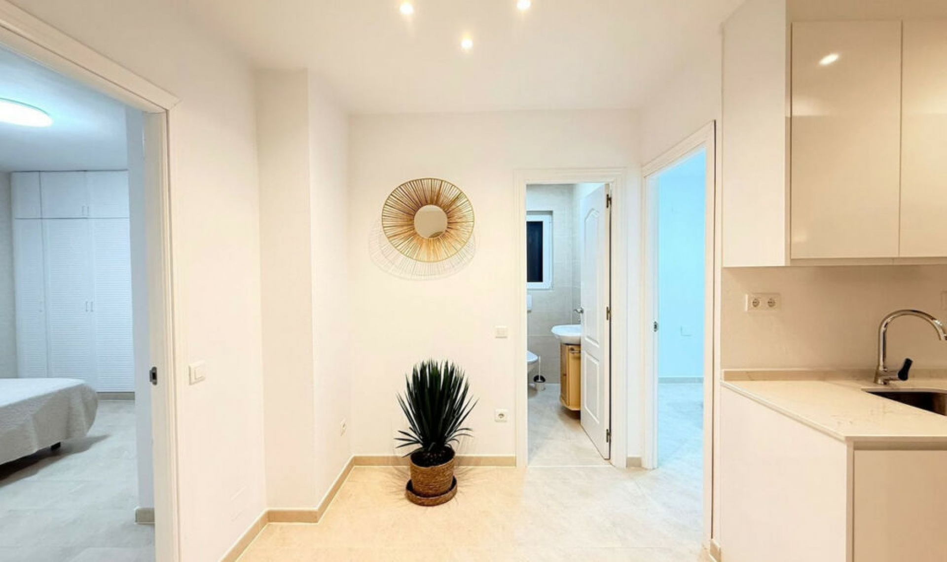 Resale - House -
Torrox Costa