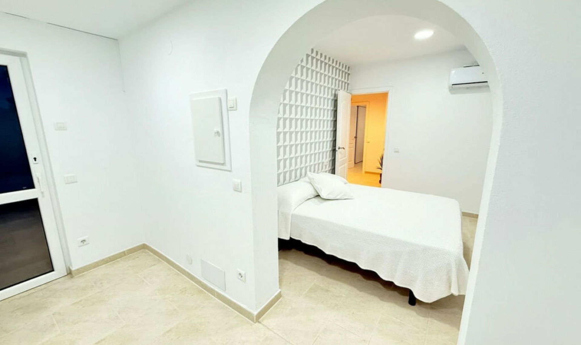 Resale - House -
Torrox Costa