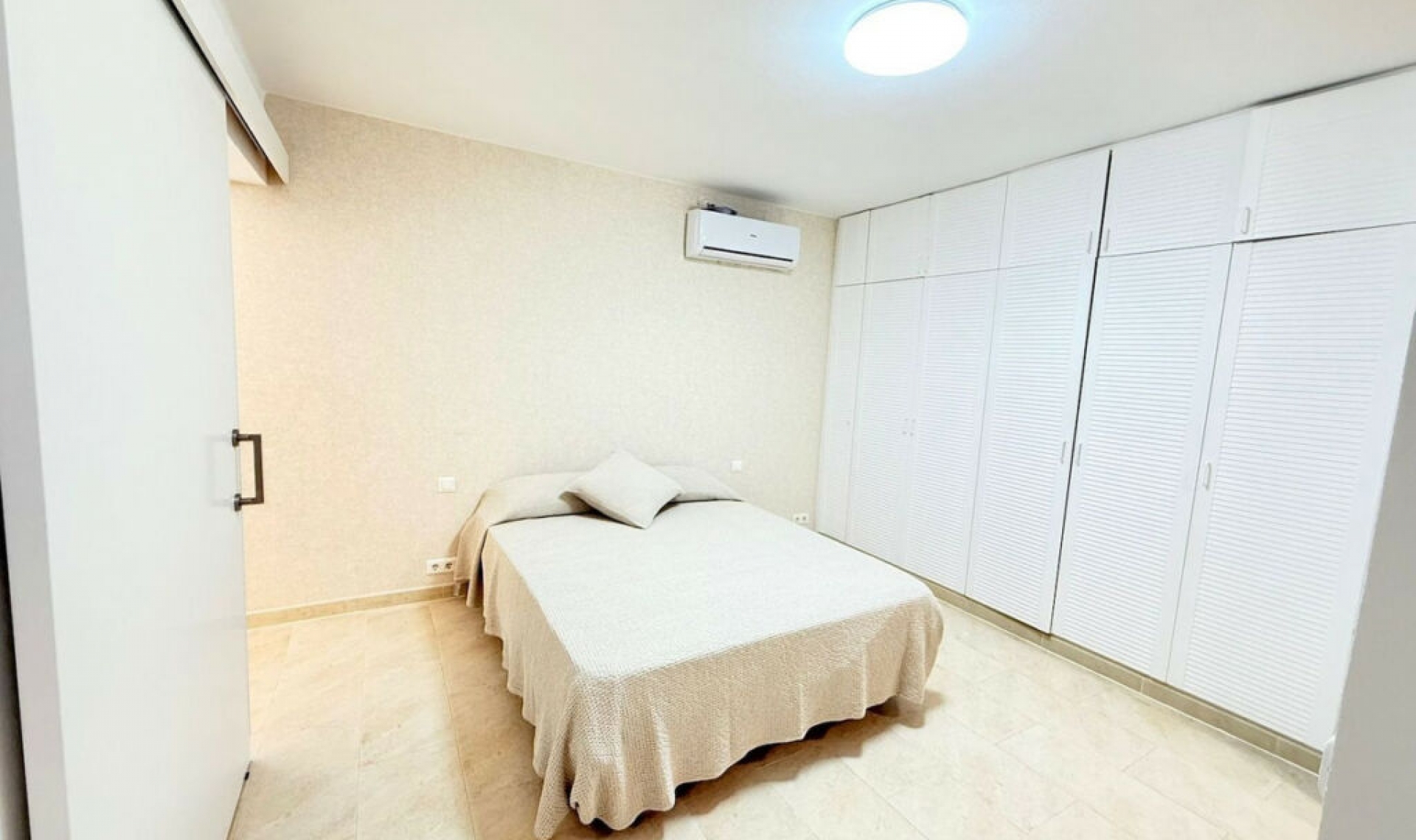 Resale - House -
Torrox Costa