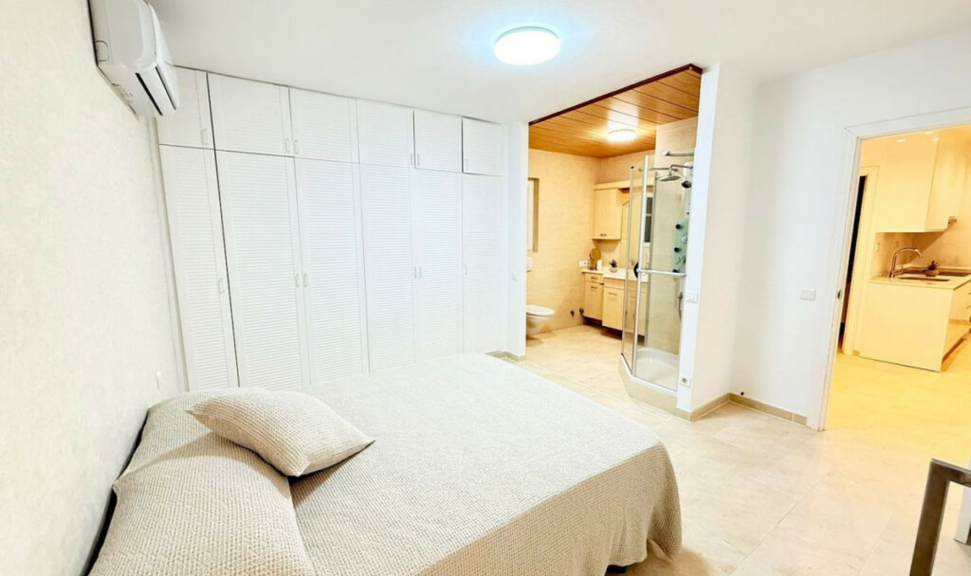 Resale - House -
Torrox Costa