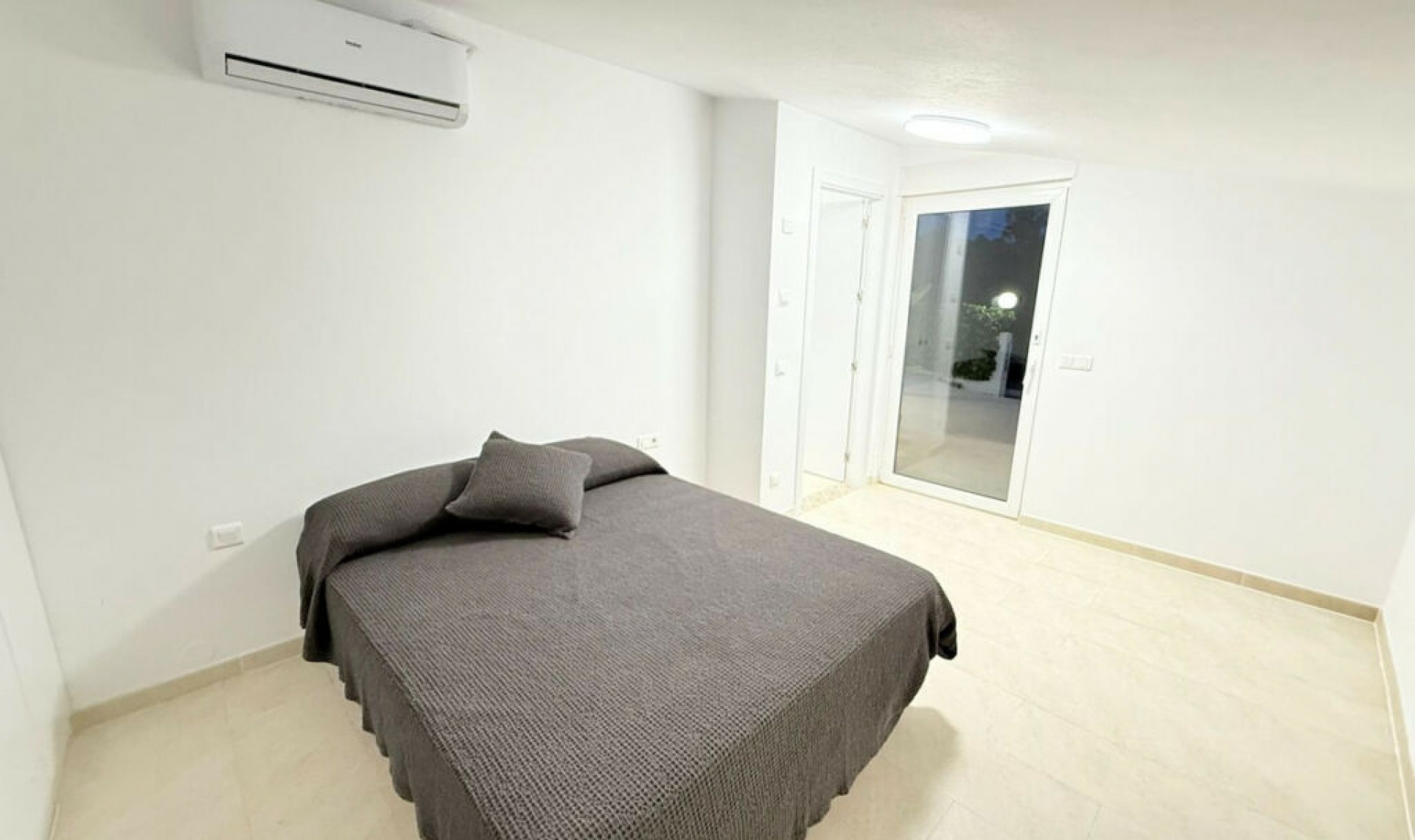 Resale - House -
Torrox Costa