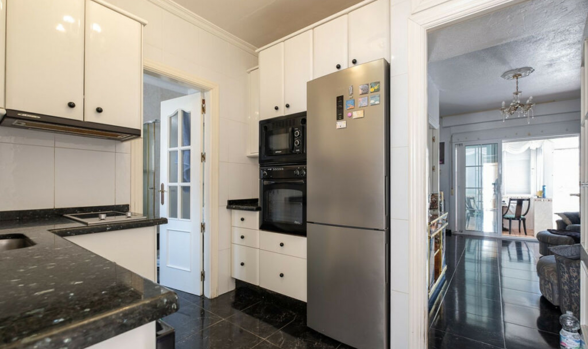 Resale - House -
Torrox Costa