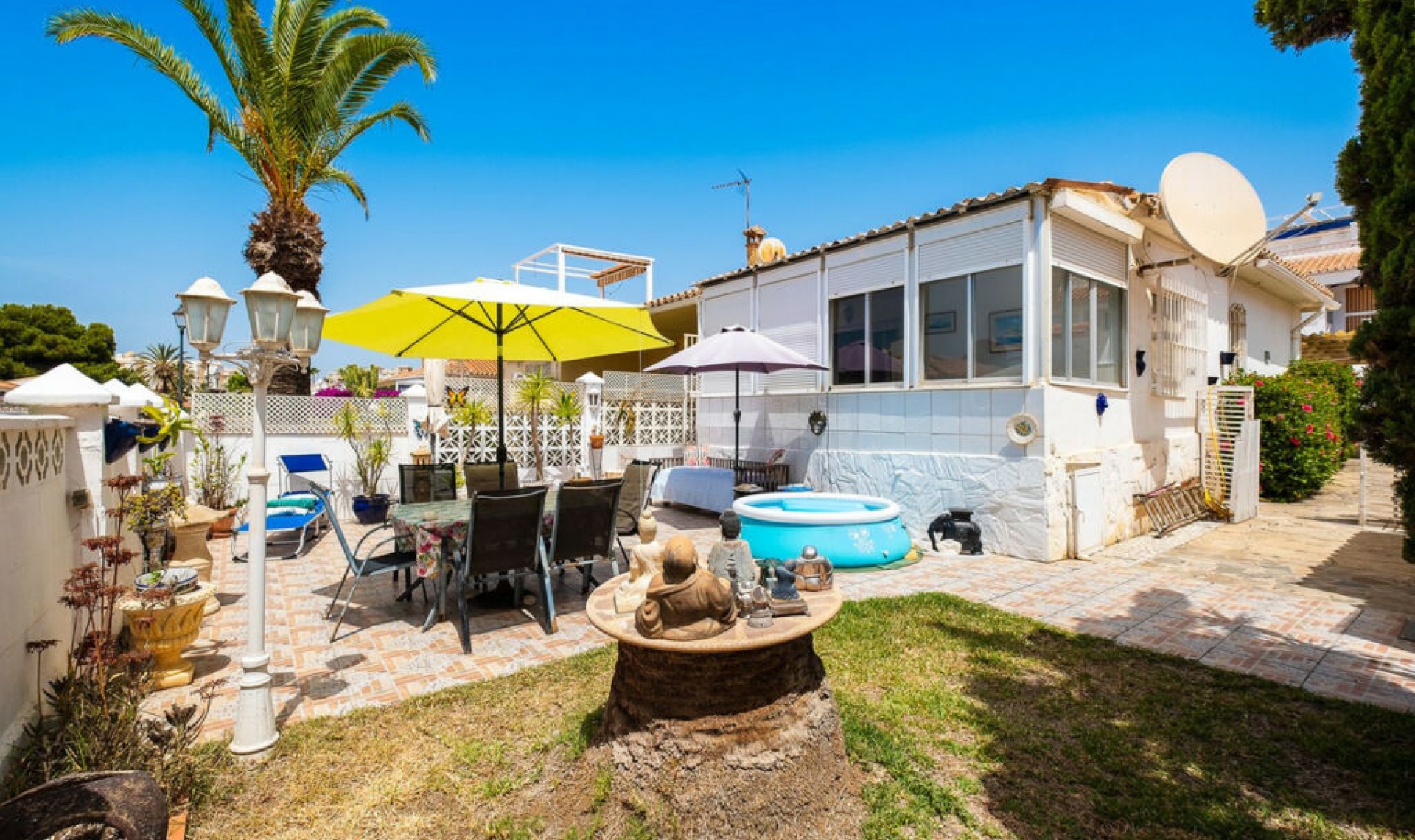 Resale - House -
Torrox Costa