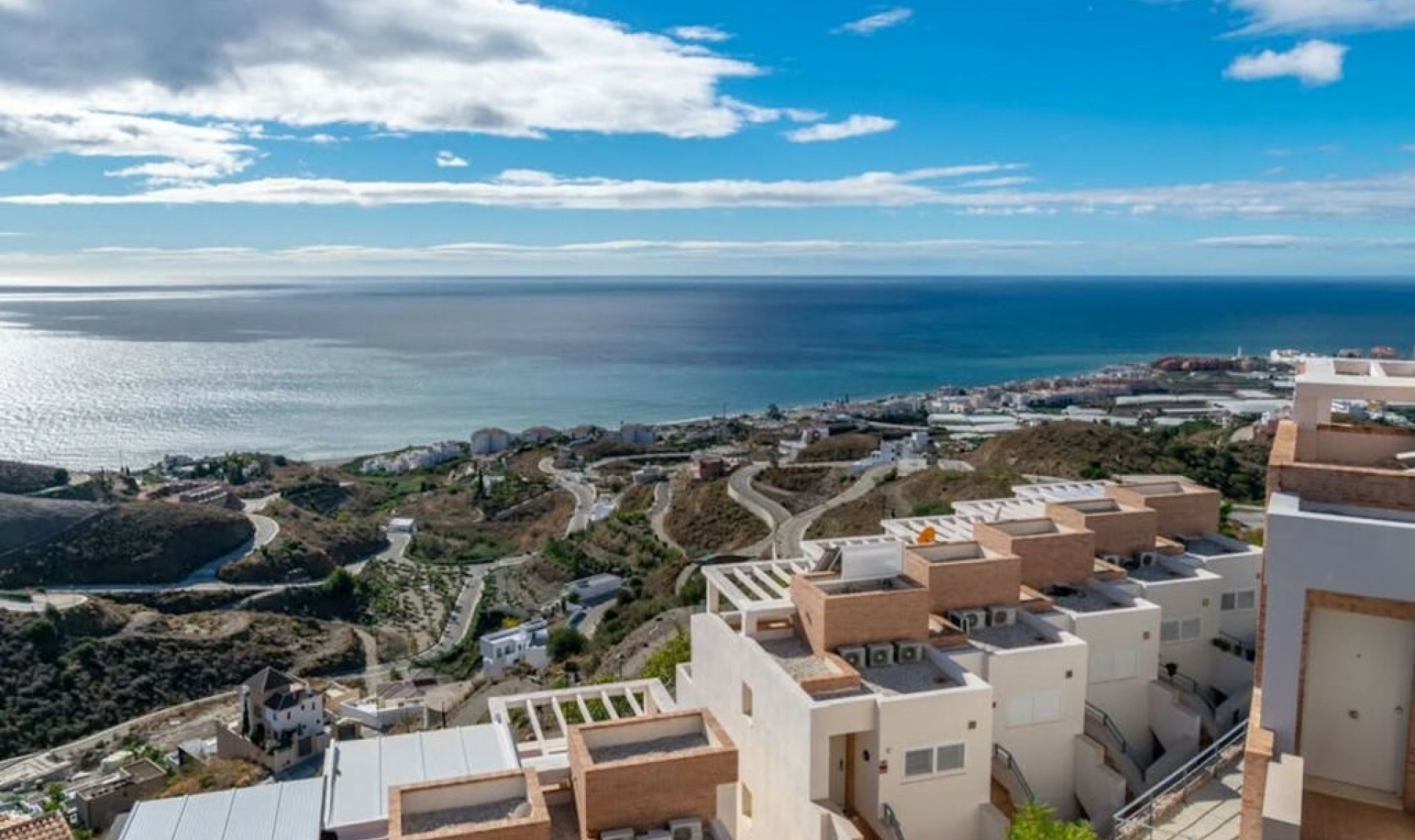 Resale - House -
Torrox Costa