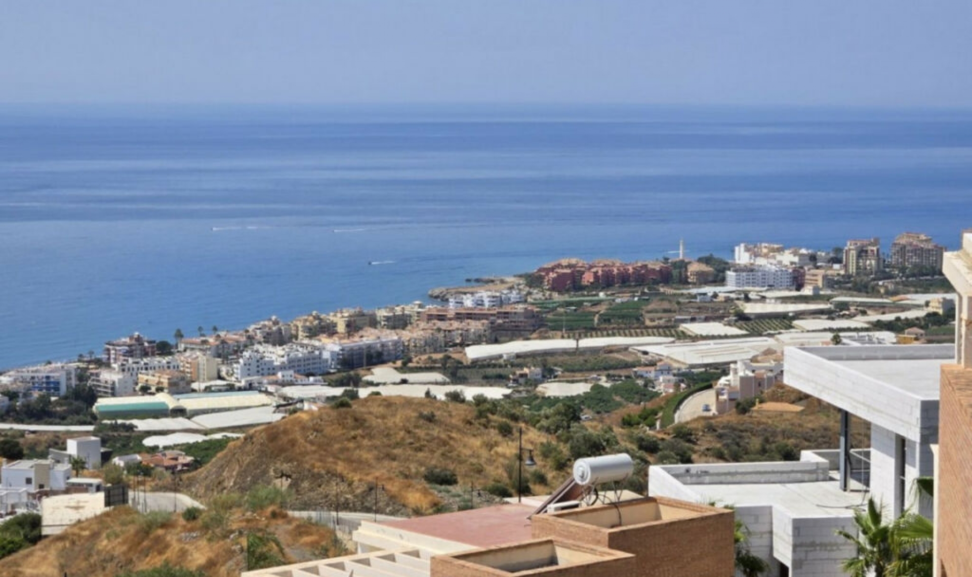 Resale - House -
Torrox Costa