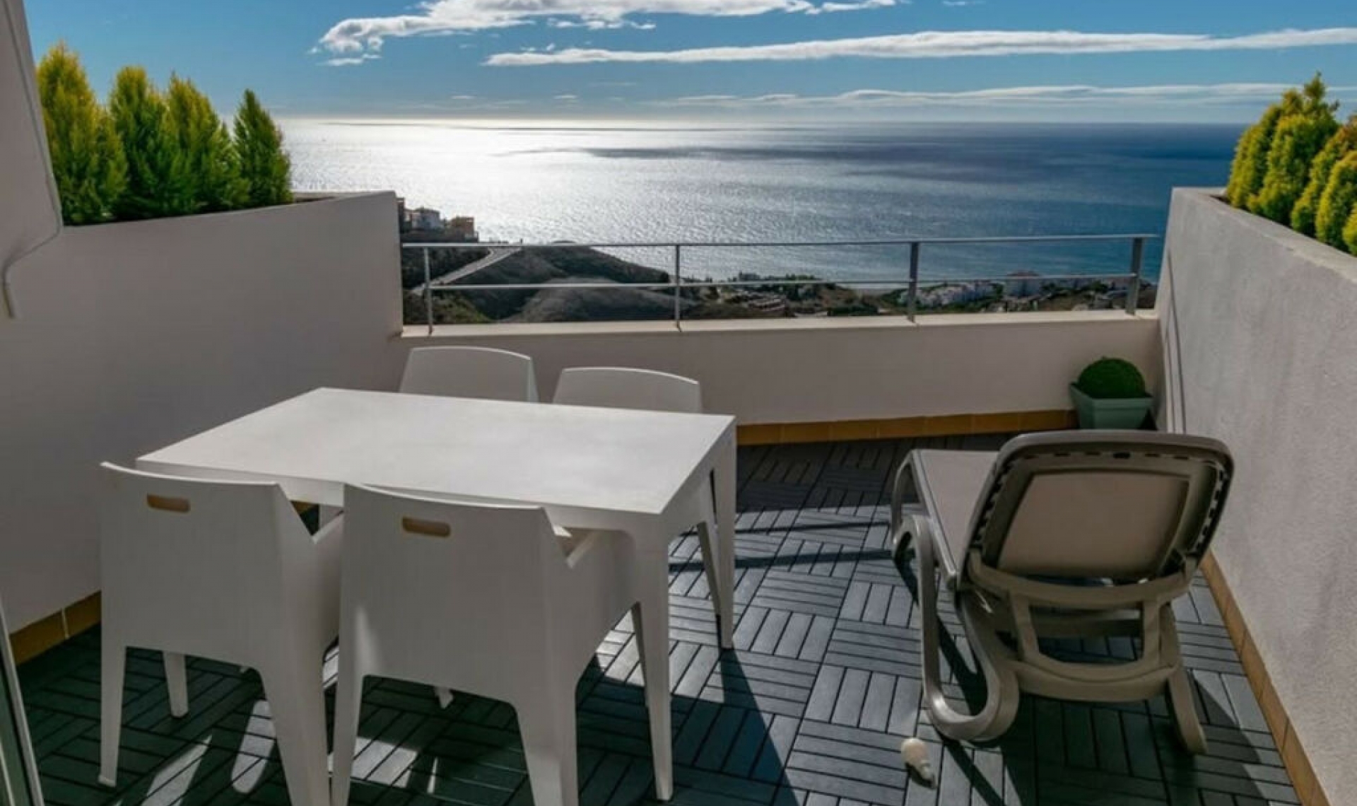Resale - House -
Torrox Costa