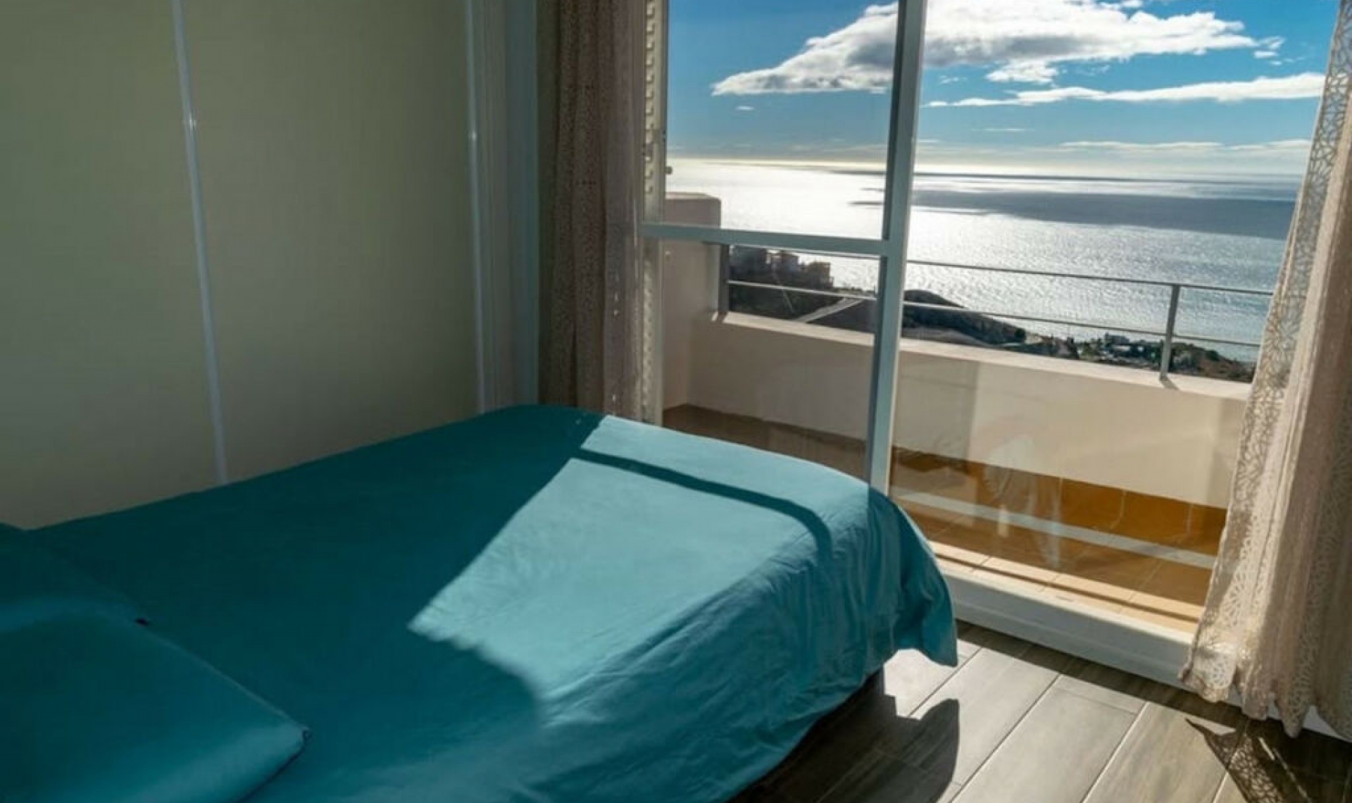 Resale - House -
Torrox Costa