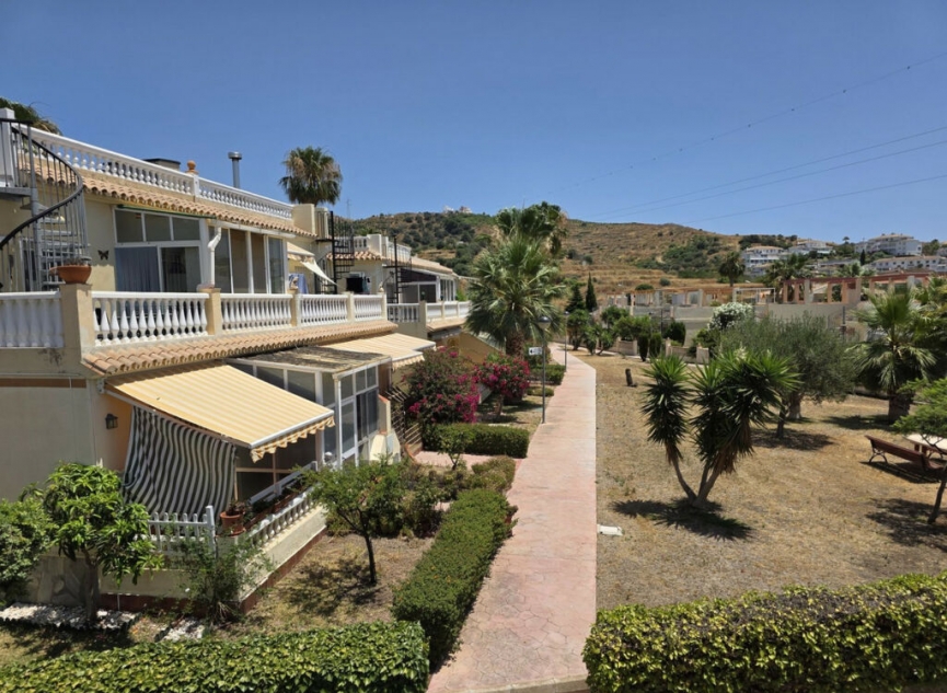 Resale - House -
Torrox Costa