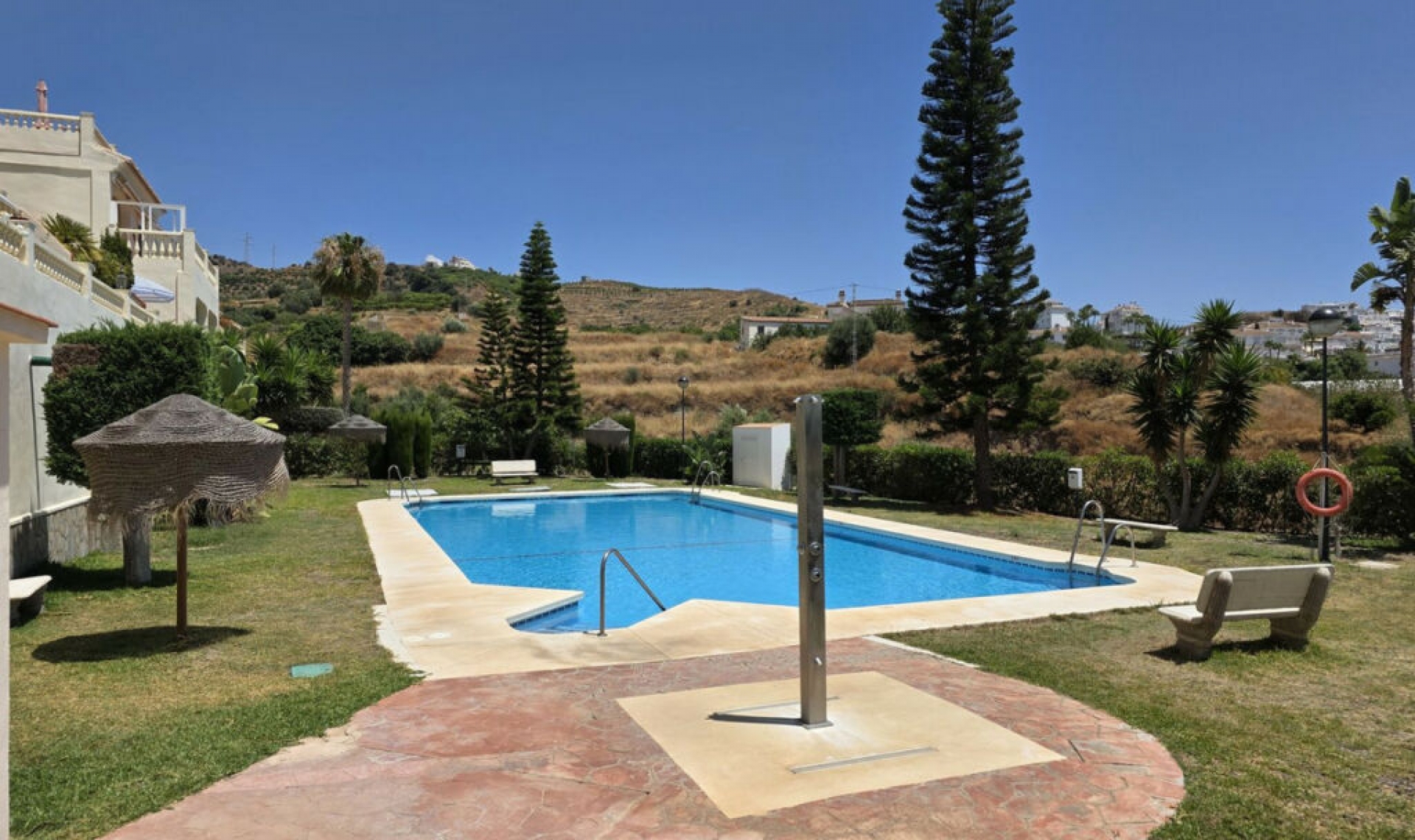 Resale - House -
Torrox Costa