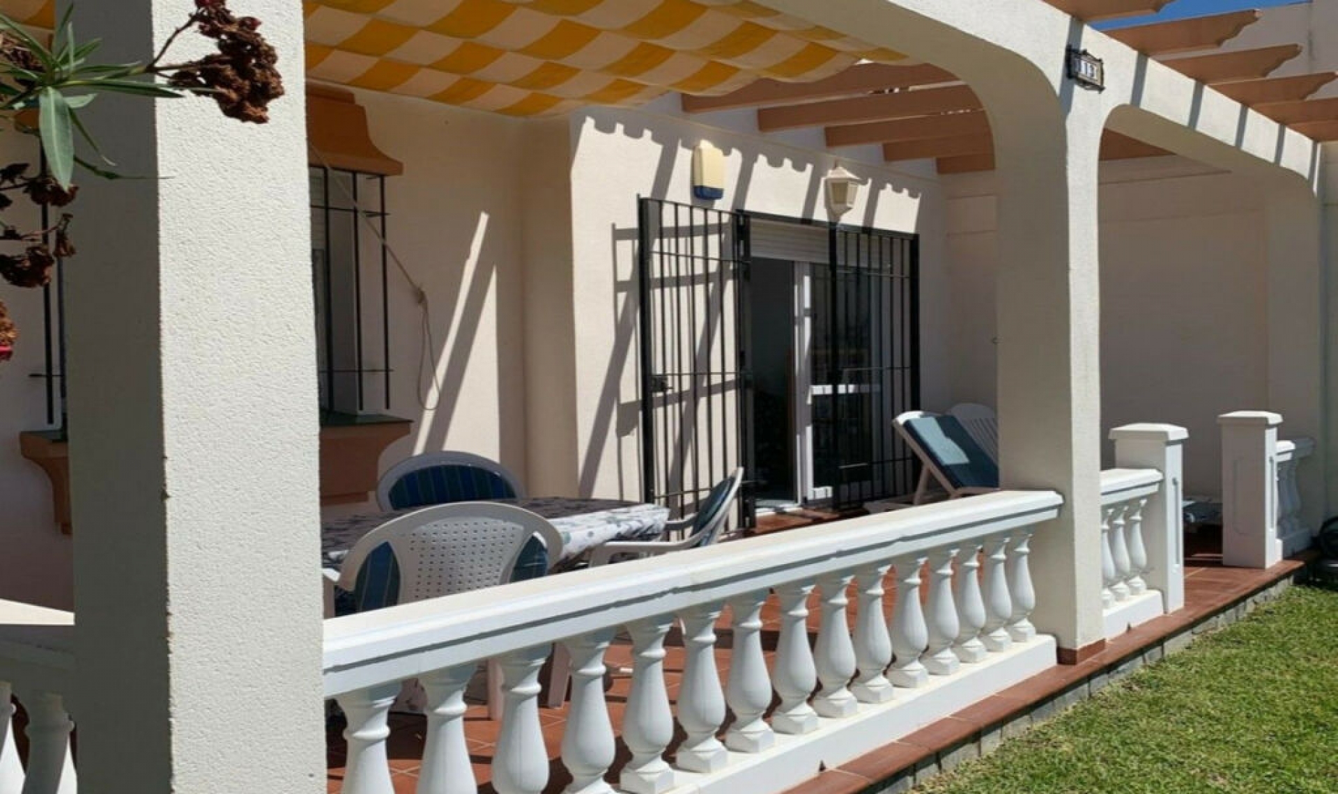 Resale - House -
Torrox Costa