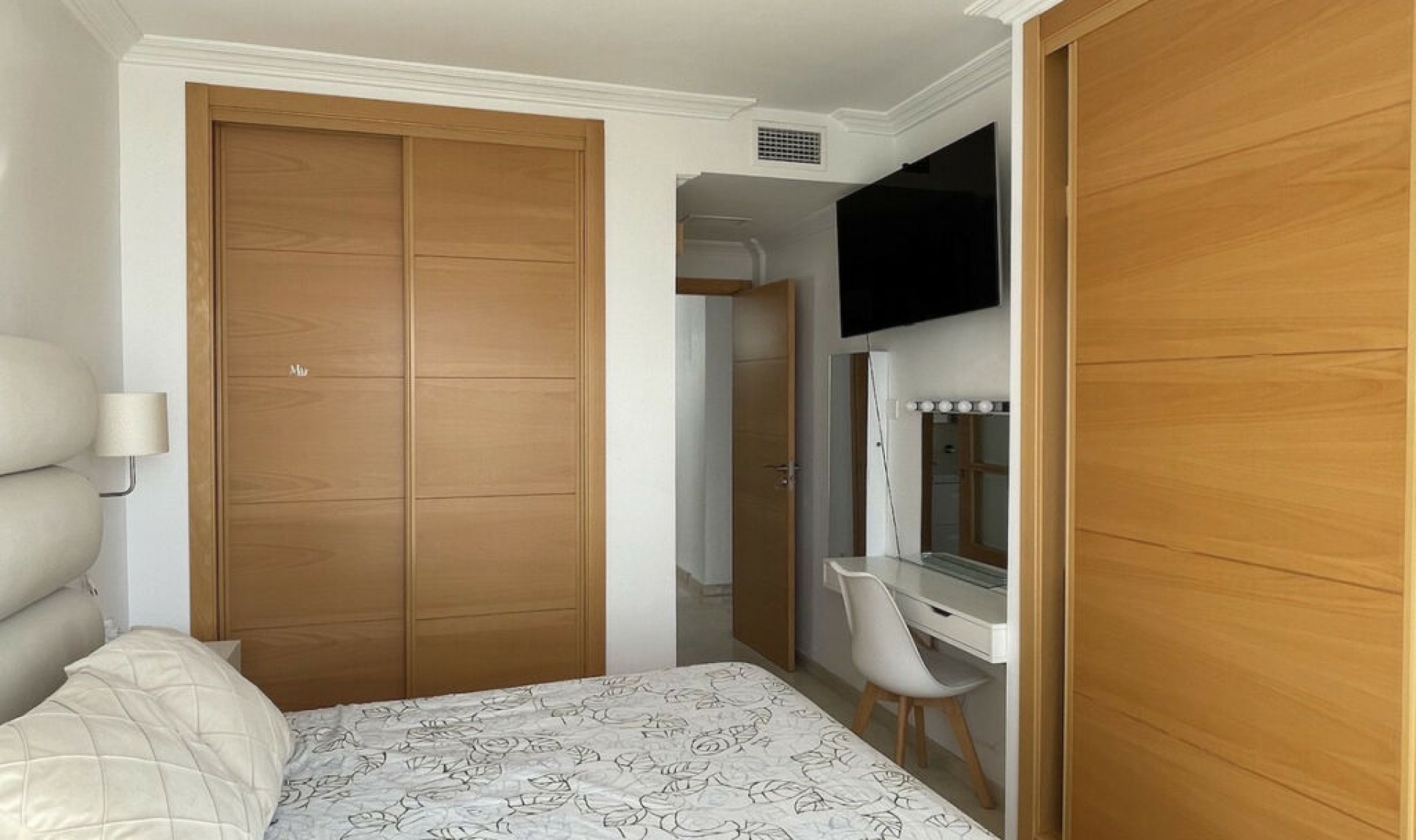 Resale - House -
Torrox Costa