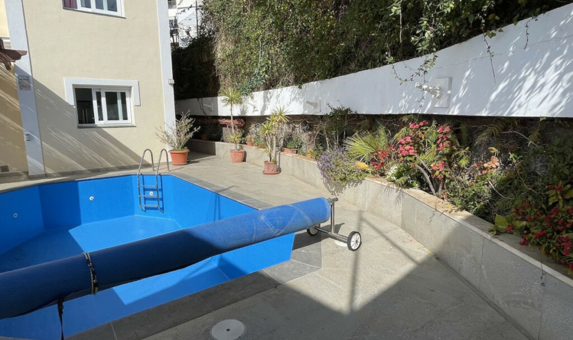 Resale - House -
Torrox Costa