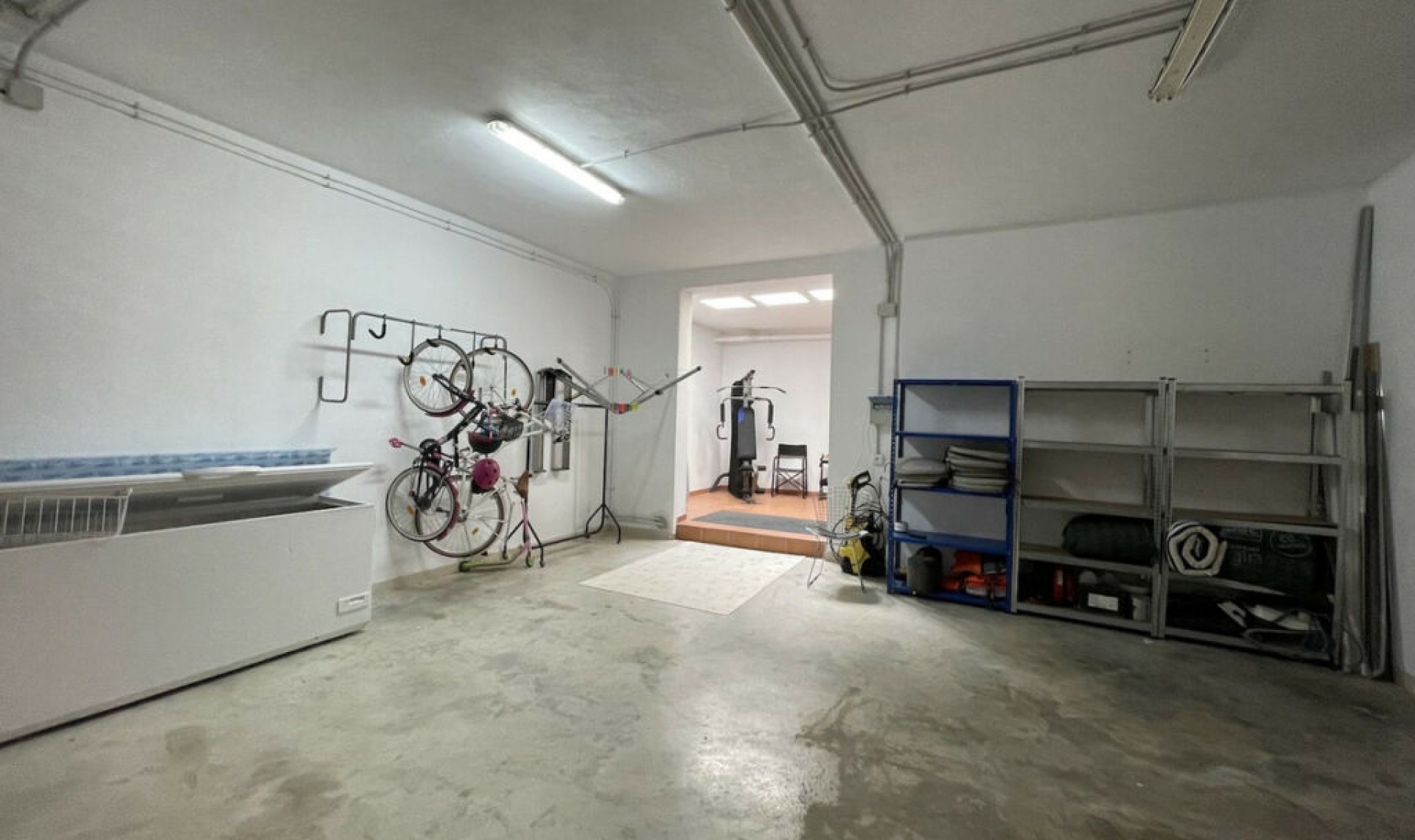 Resale - House -
Torrox Costa